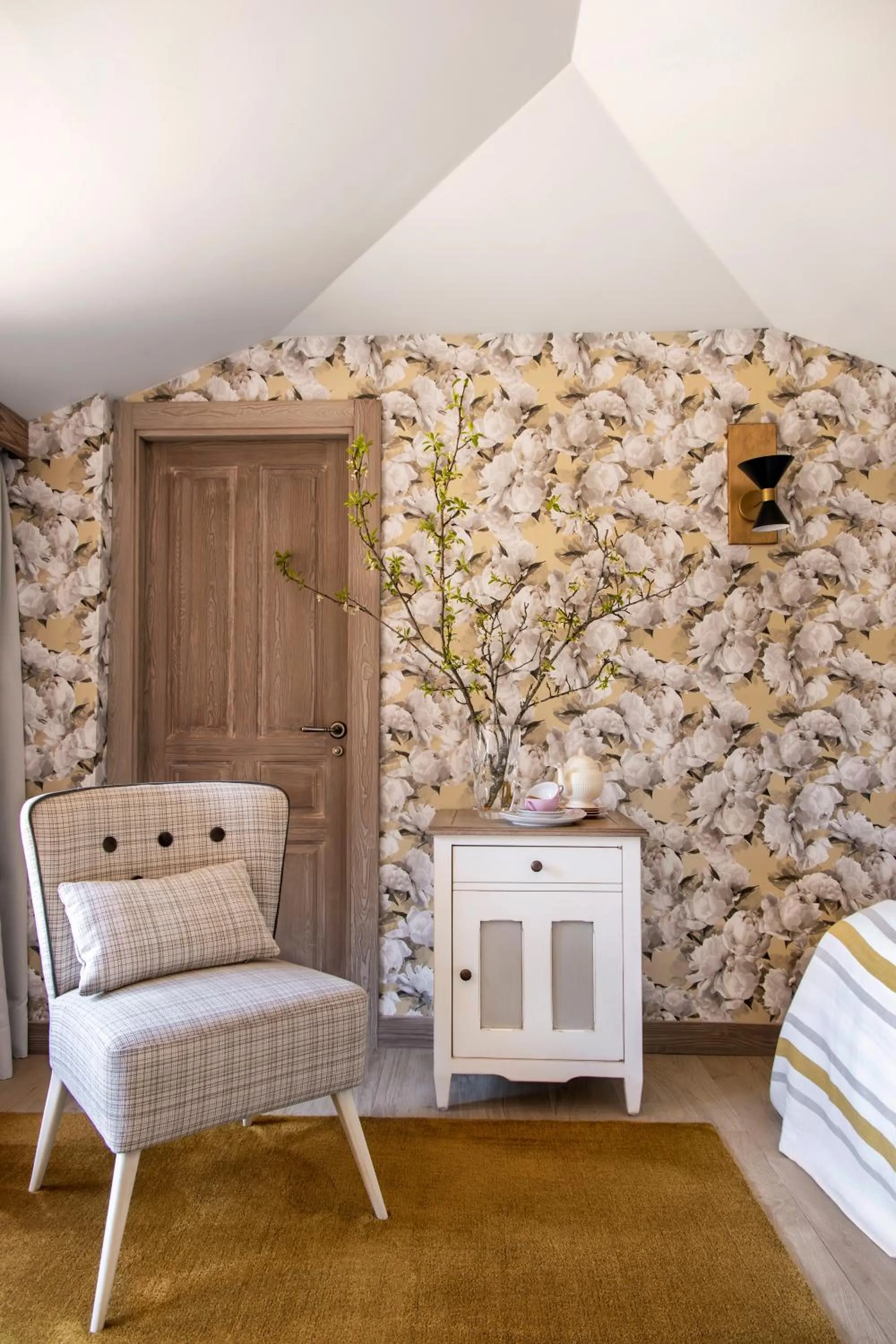 Seating area in Los Rosales Hotel