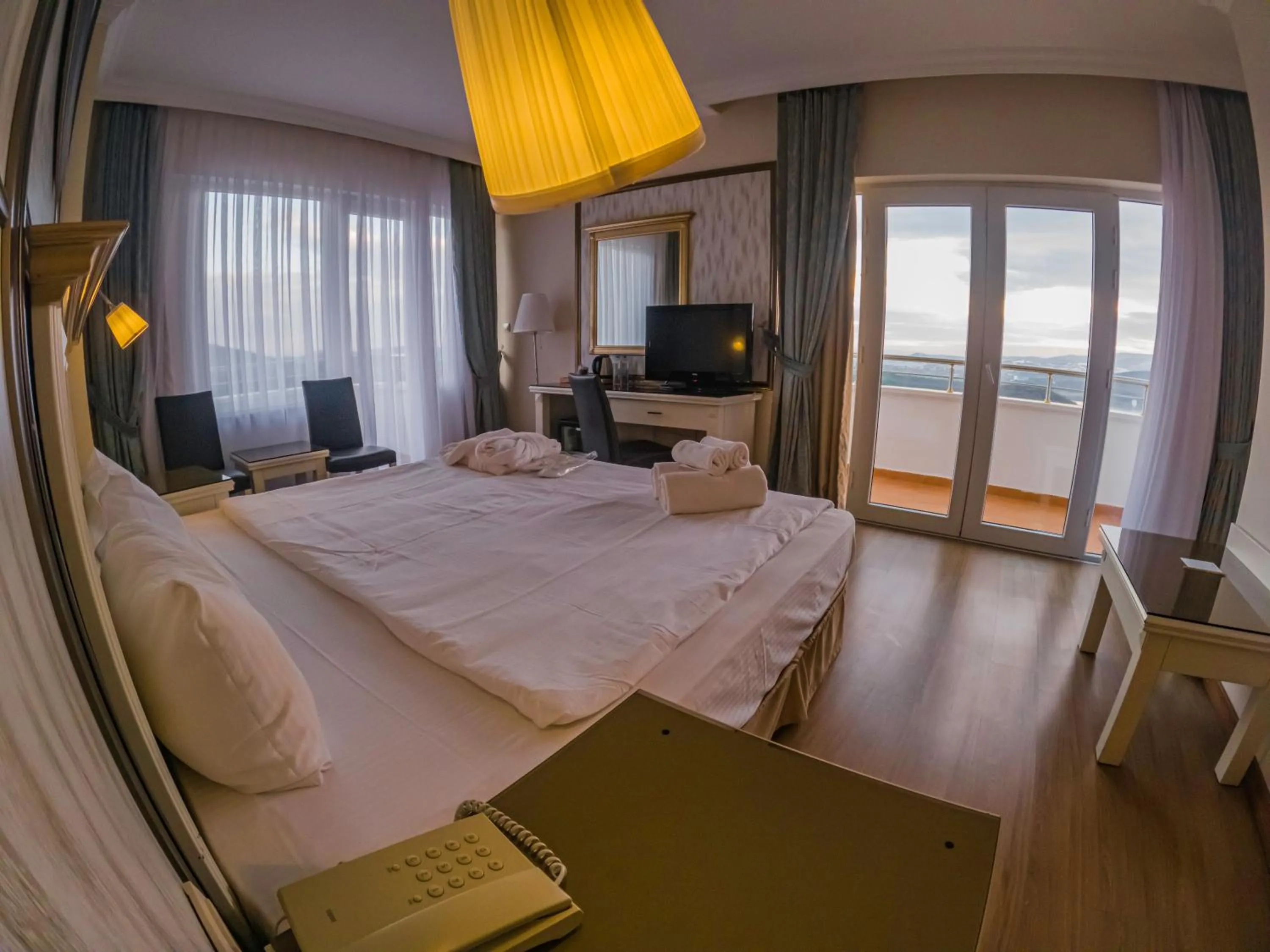 Bedroom, Bed in Asr-ı Ala Yalova Thermal