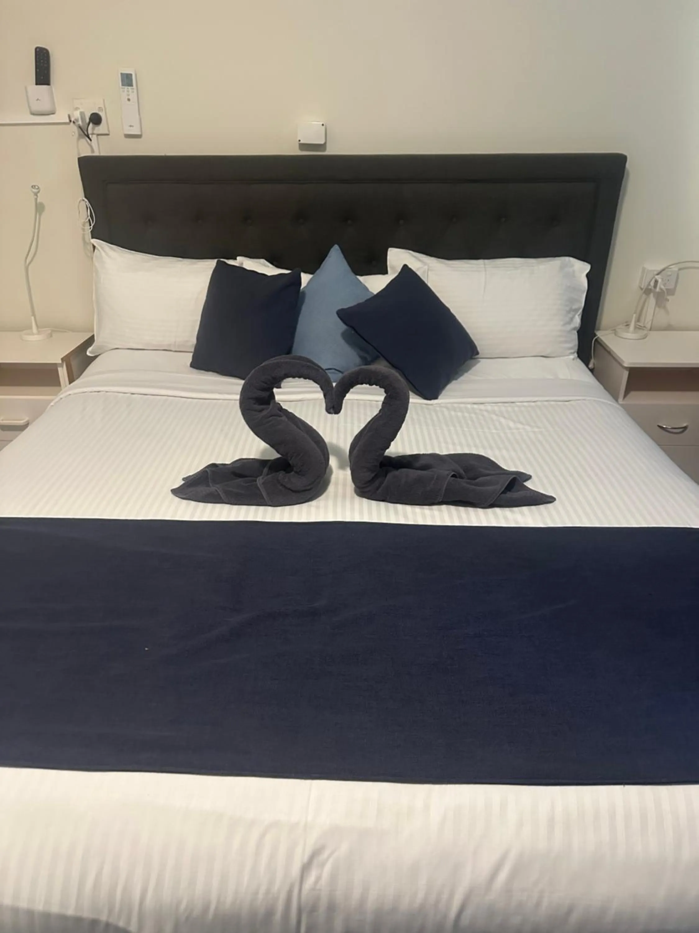 Bed in Memphis Motor Inn- UNDER NEW MANAGEMENT