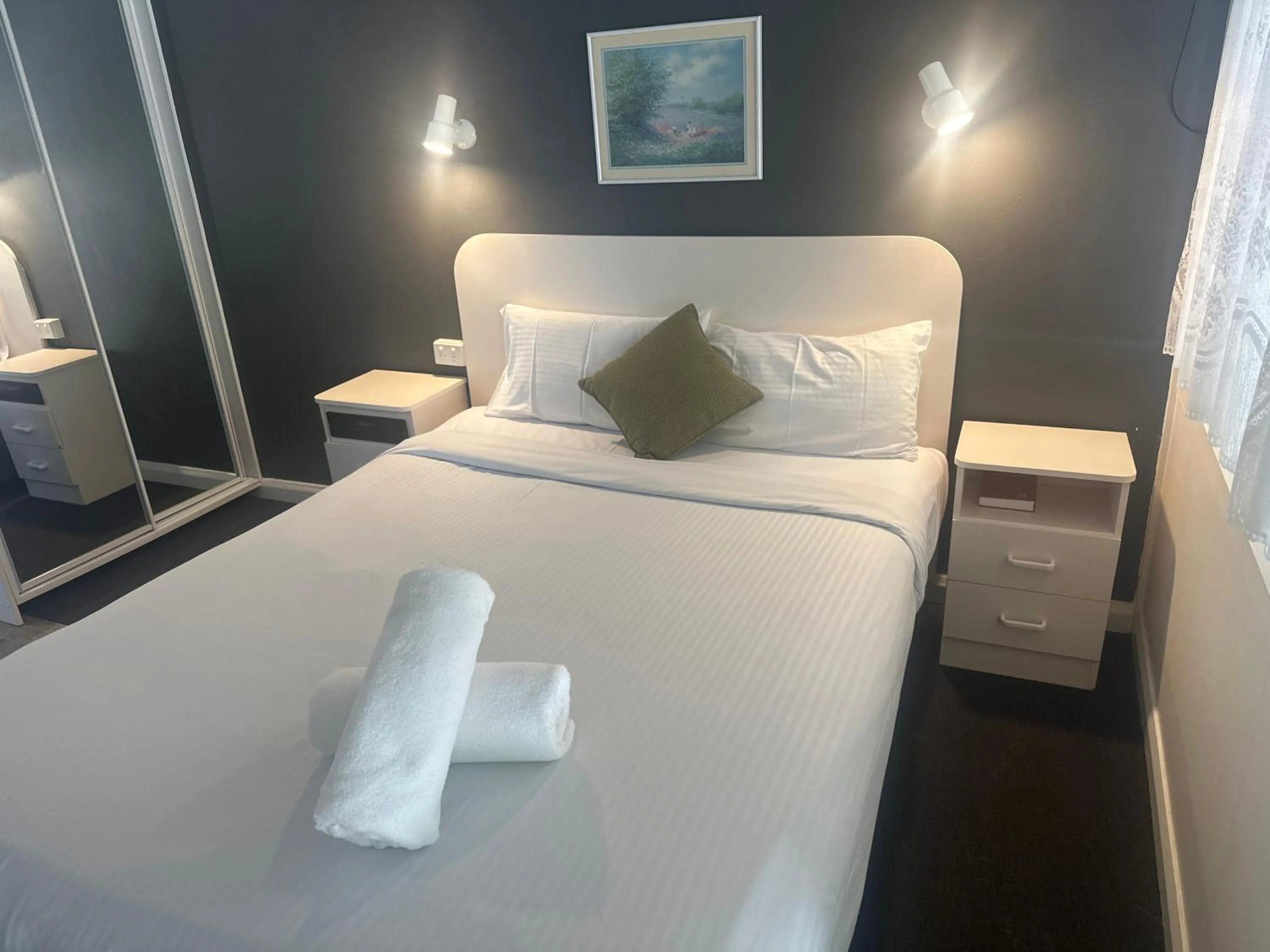 Bed in Memphis Motor Inn- UNDER NEW MANAGEMENT