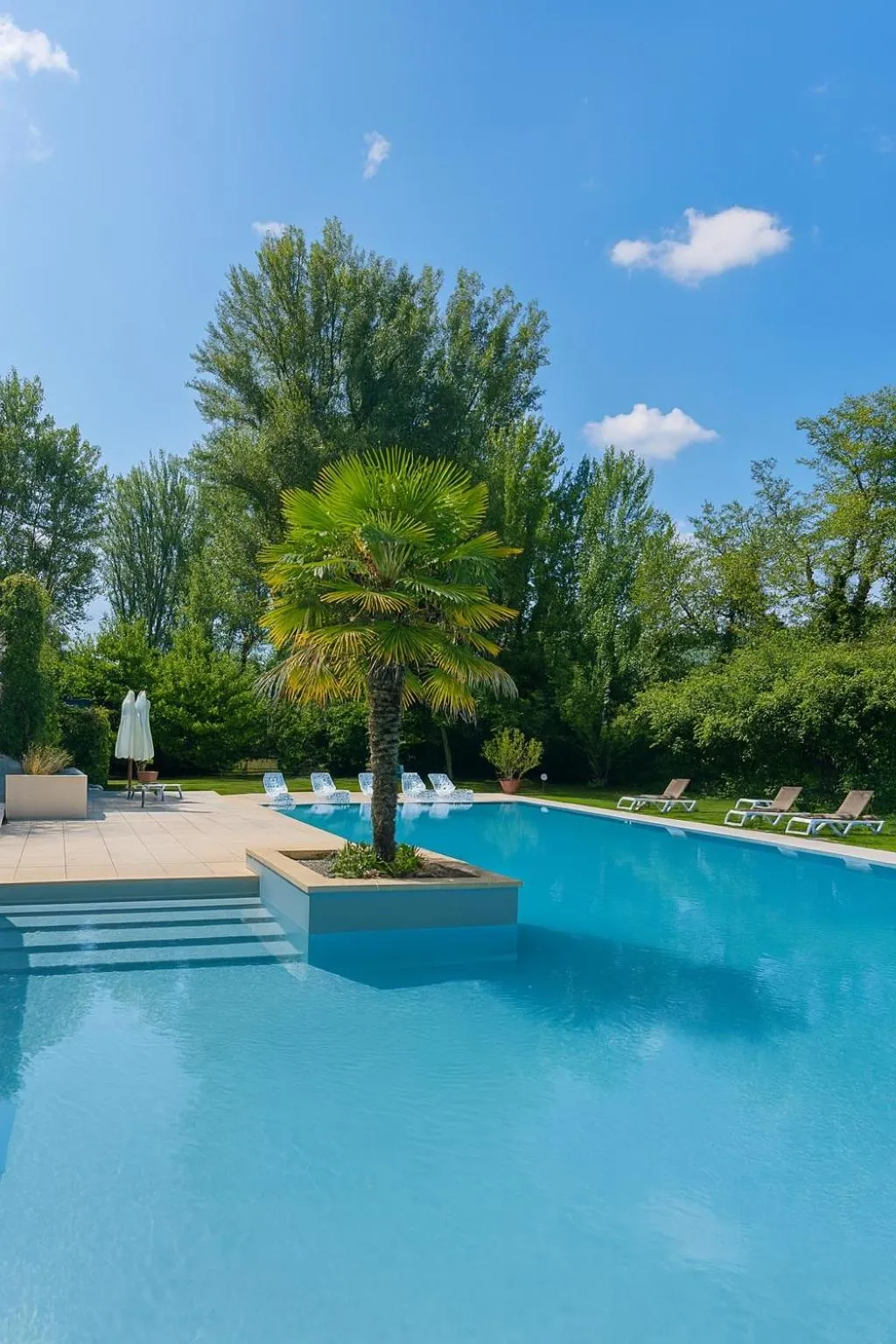 Swimming pool in Hôtel La Ségalière Spa Bar