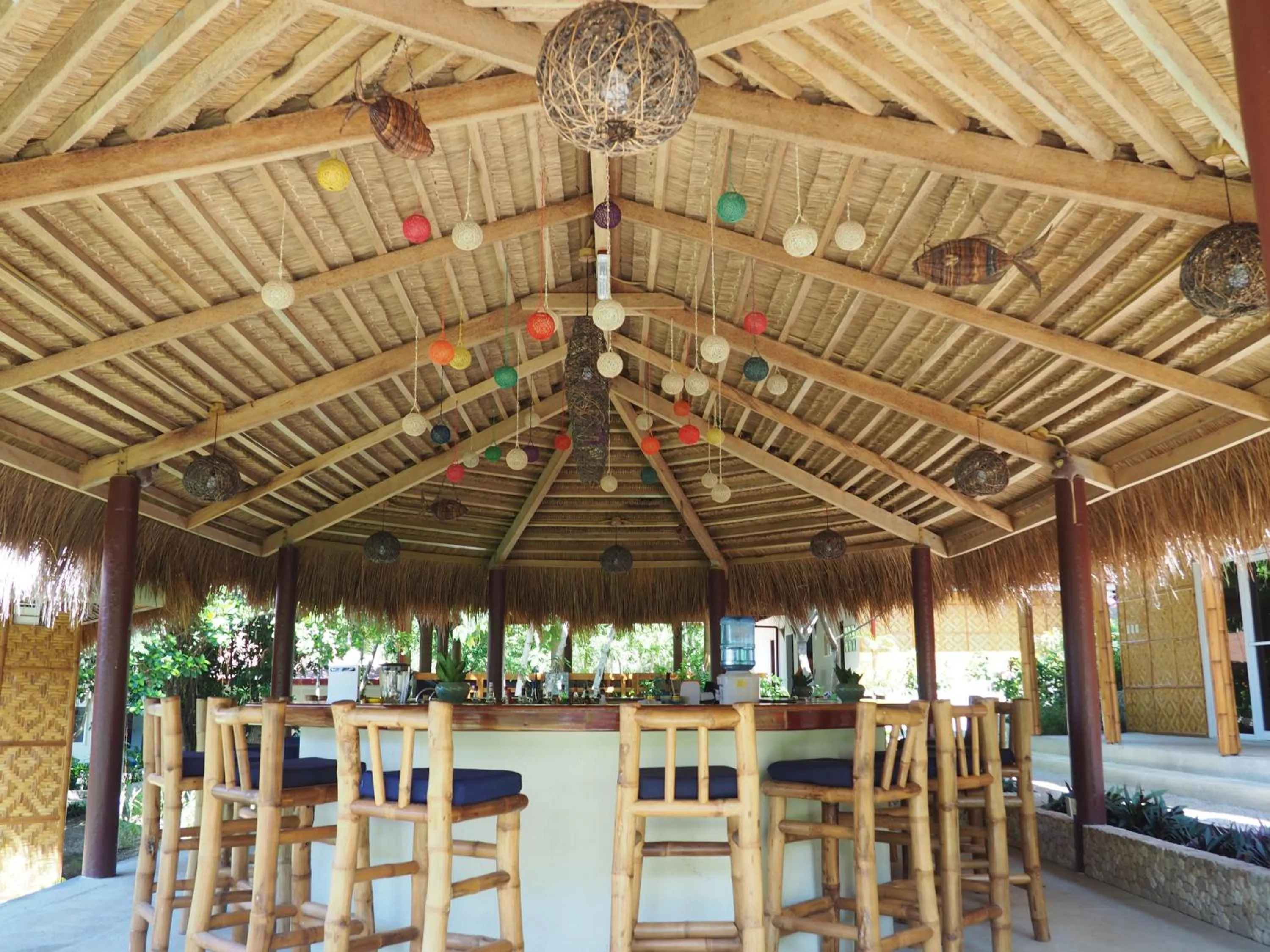 Lounge or bar in Magic Oceans Dive Resort
