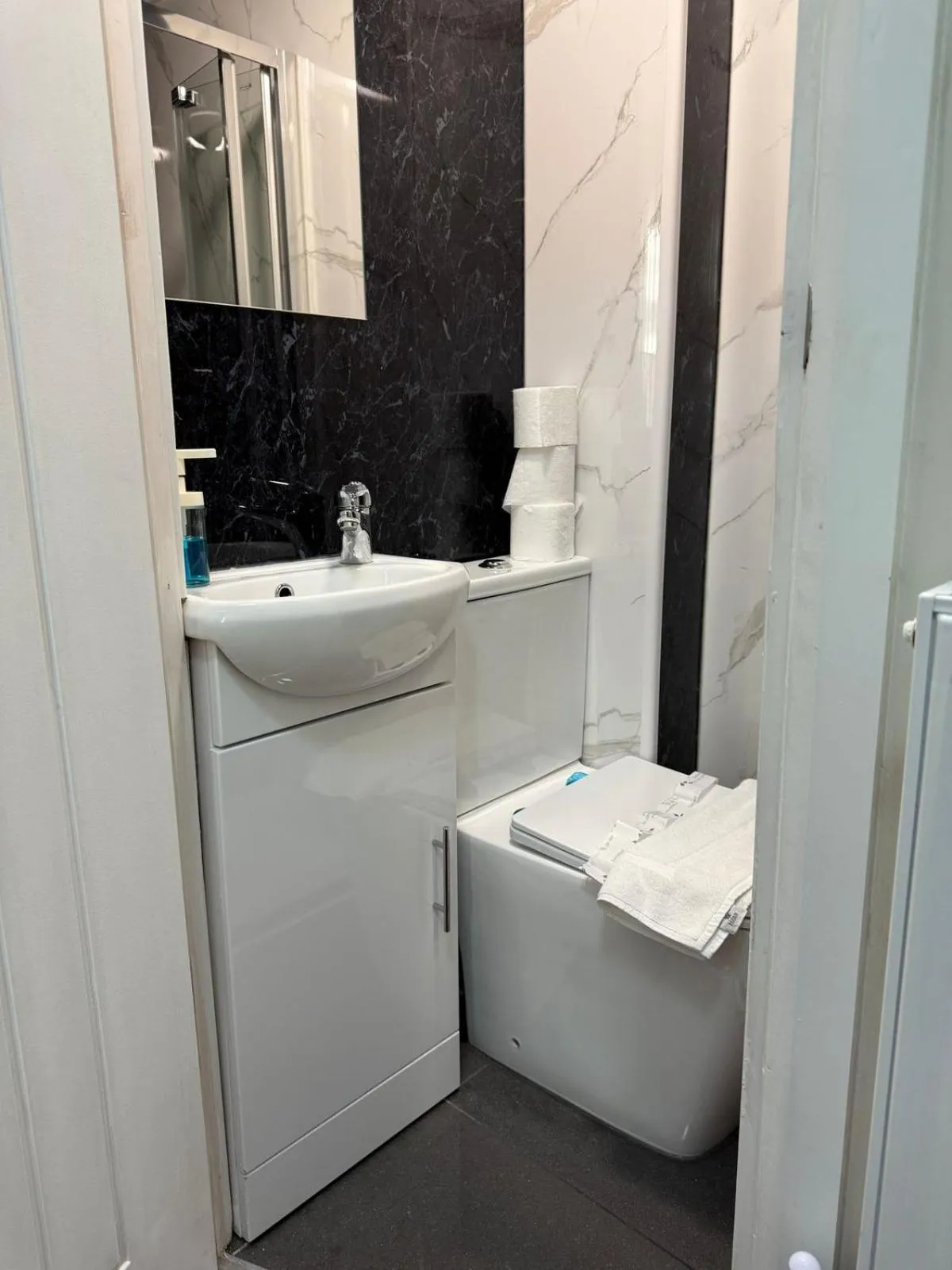 Bathroom in Oban Victoria Hotel