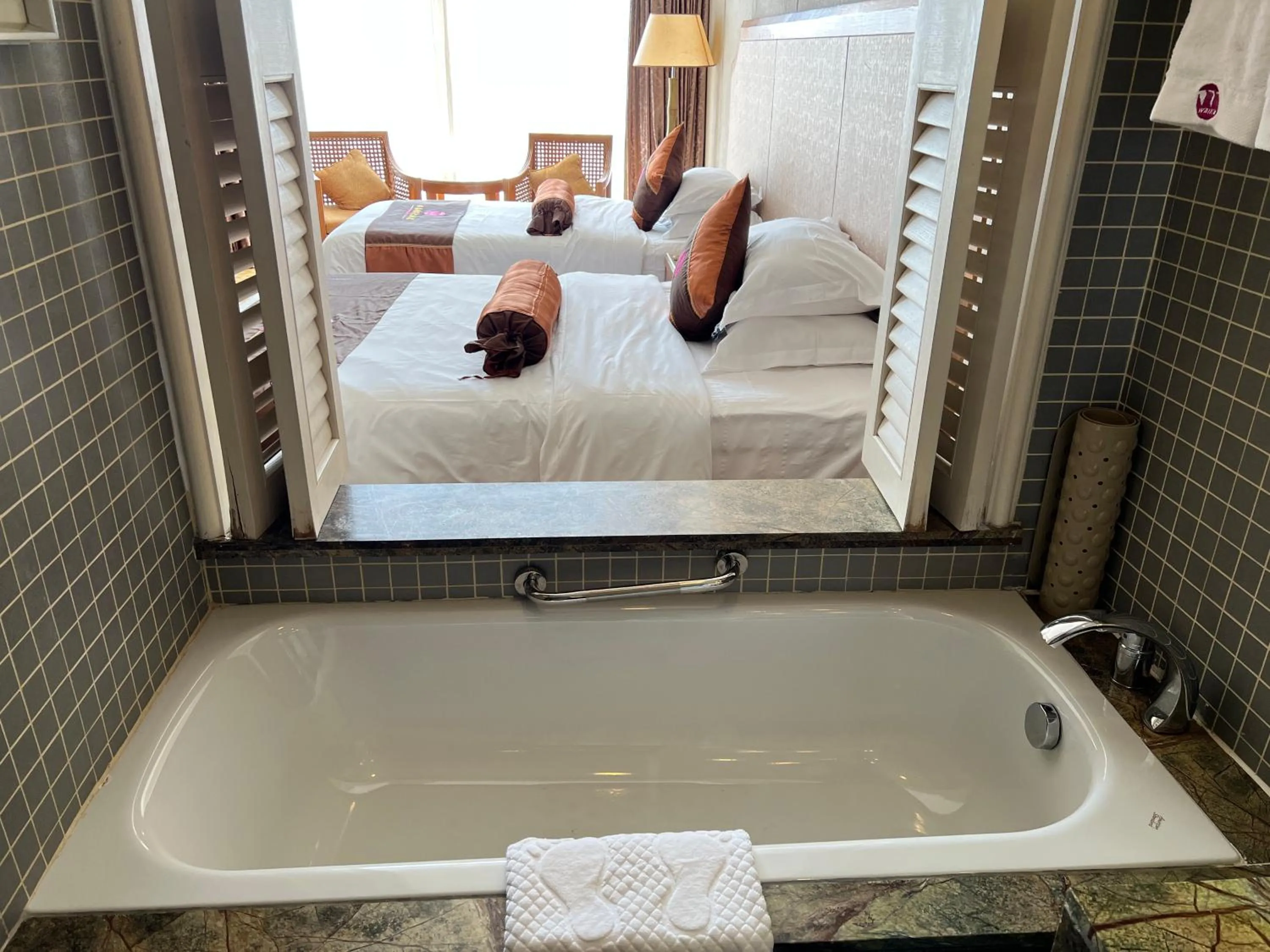 Bath, Bed in Wenchang Waika Hotel