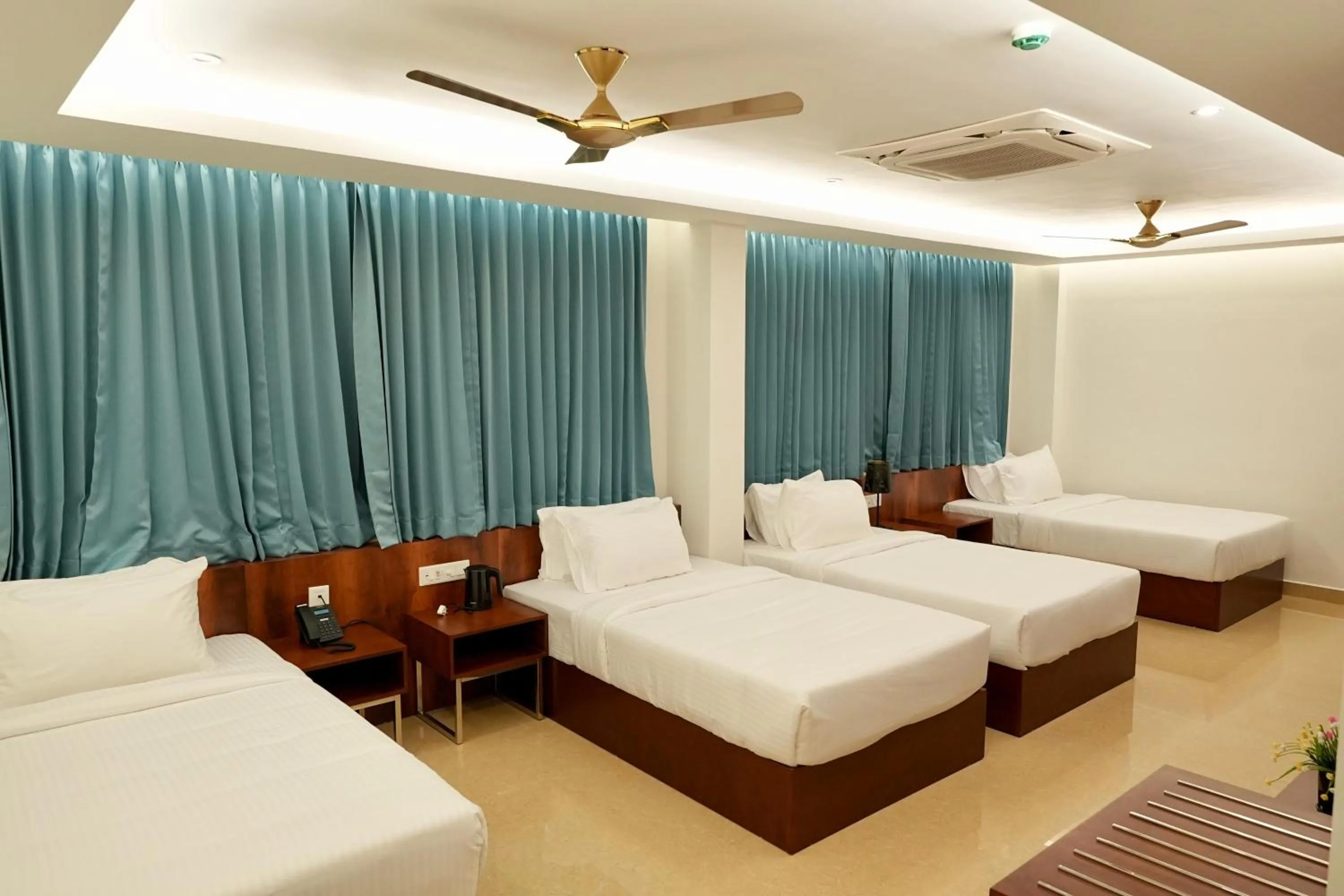 Bedroom, Bed in Le Royale Palace