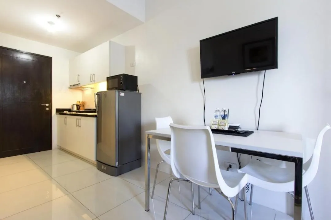 Condo Studio Luxe in Princeton Residences