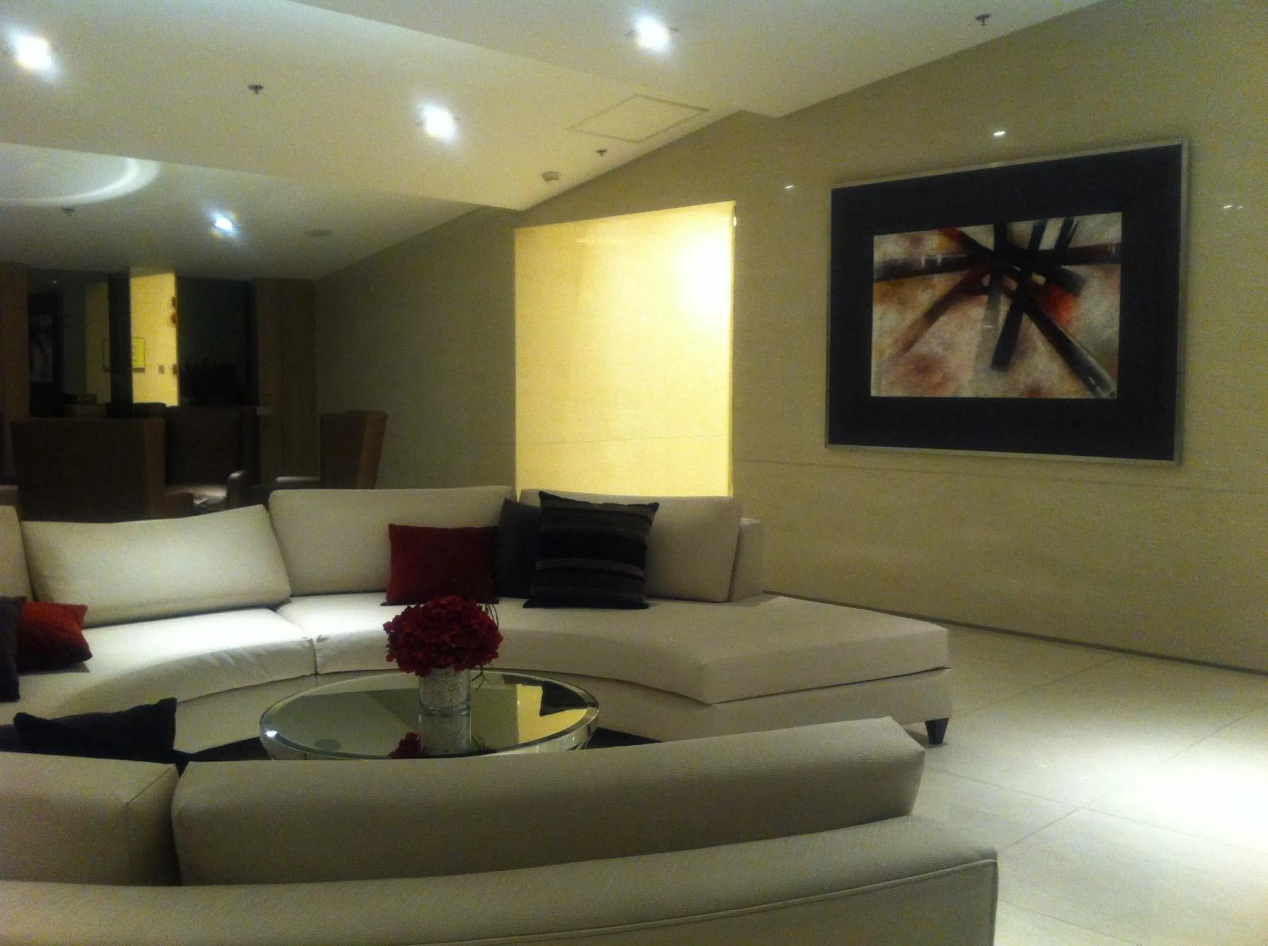 Decorative detail in Condo Studio Luxe in Princeton Residences