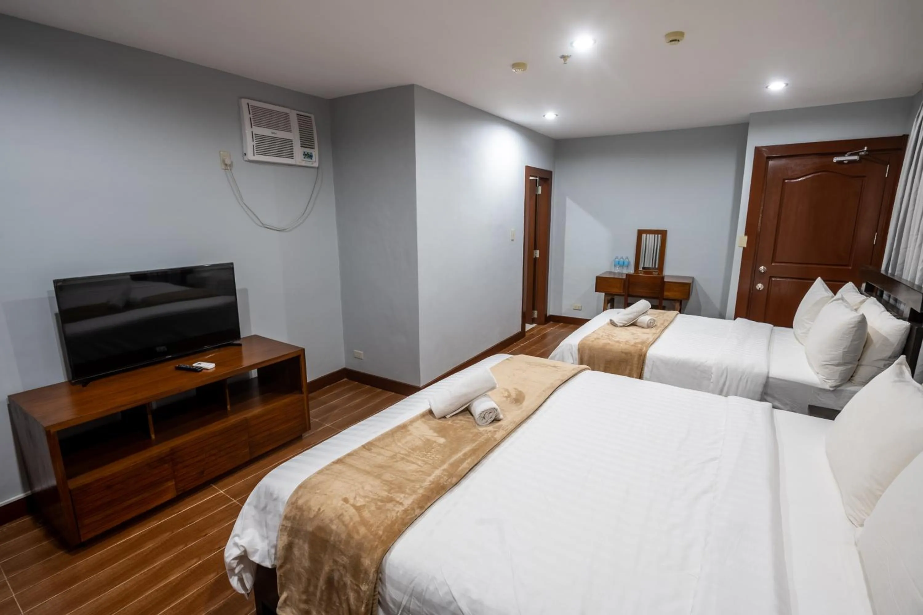 Bed in One Averee Bay Hotel