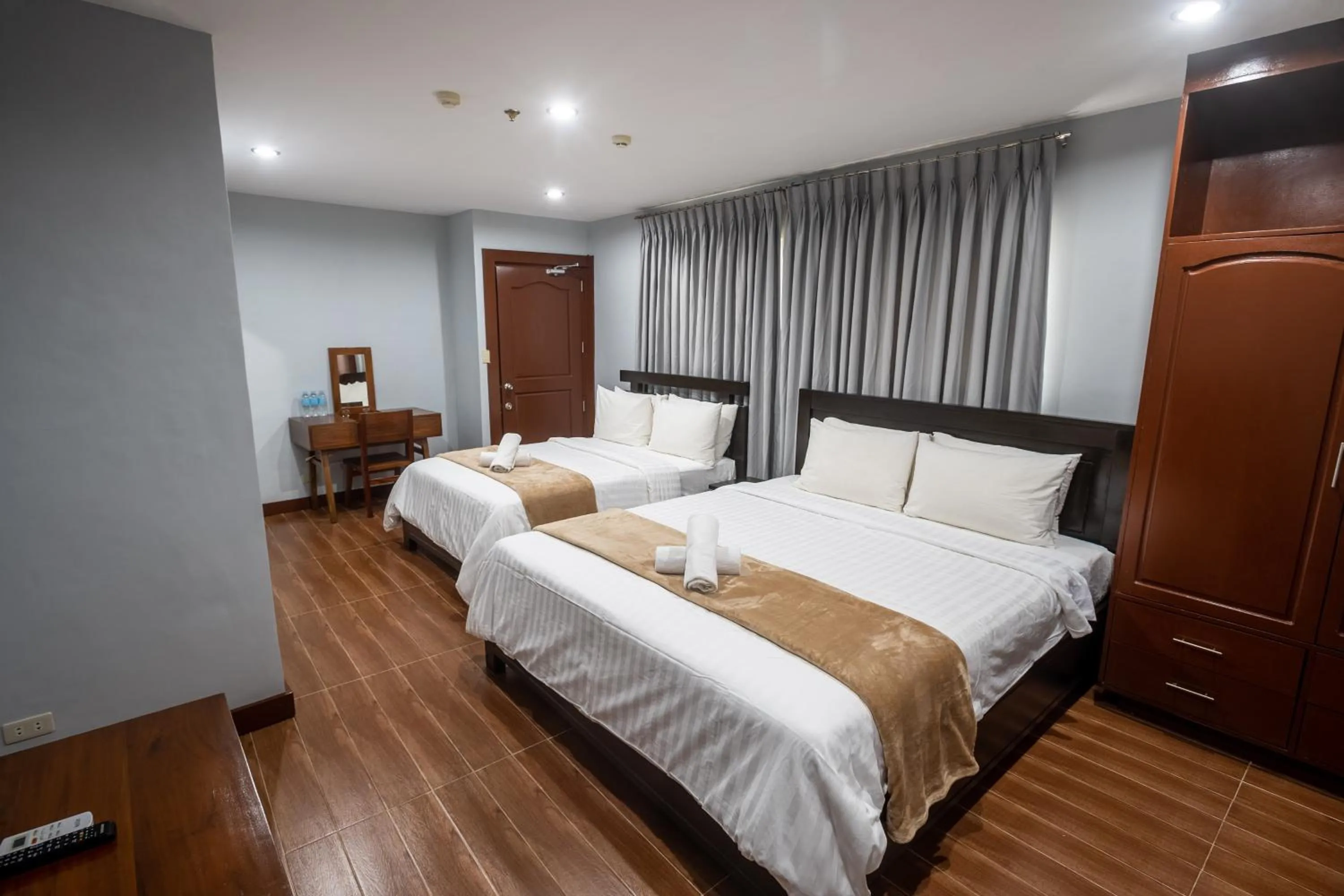 Bed in One Averee Bay Hotel