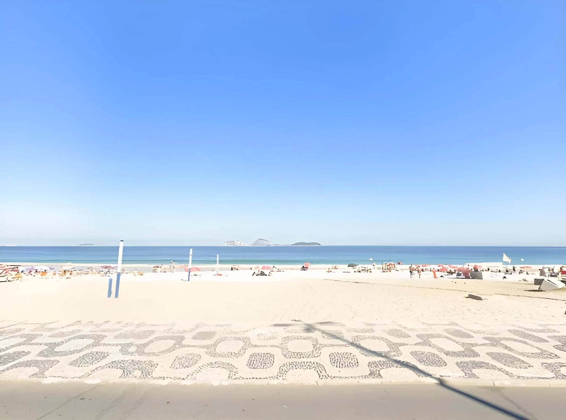 SUH Copacabana 66 Center of Copacabana Beach!