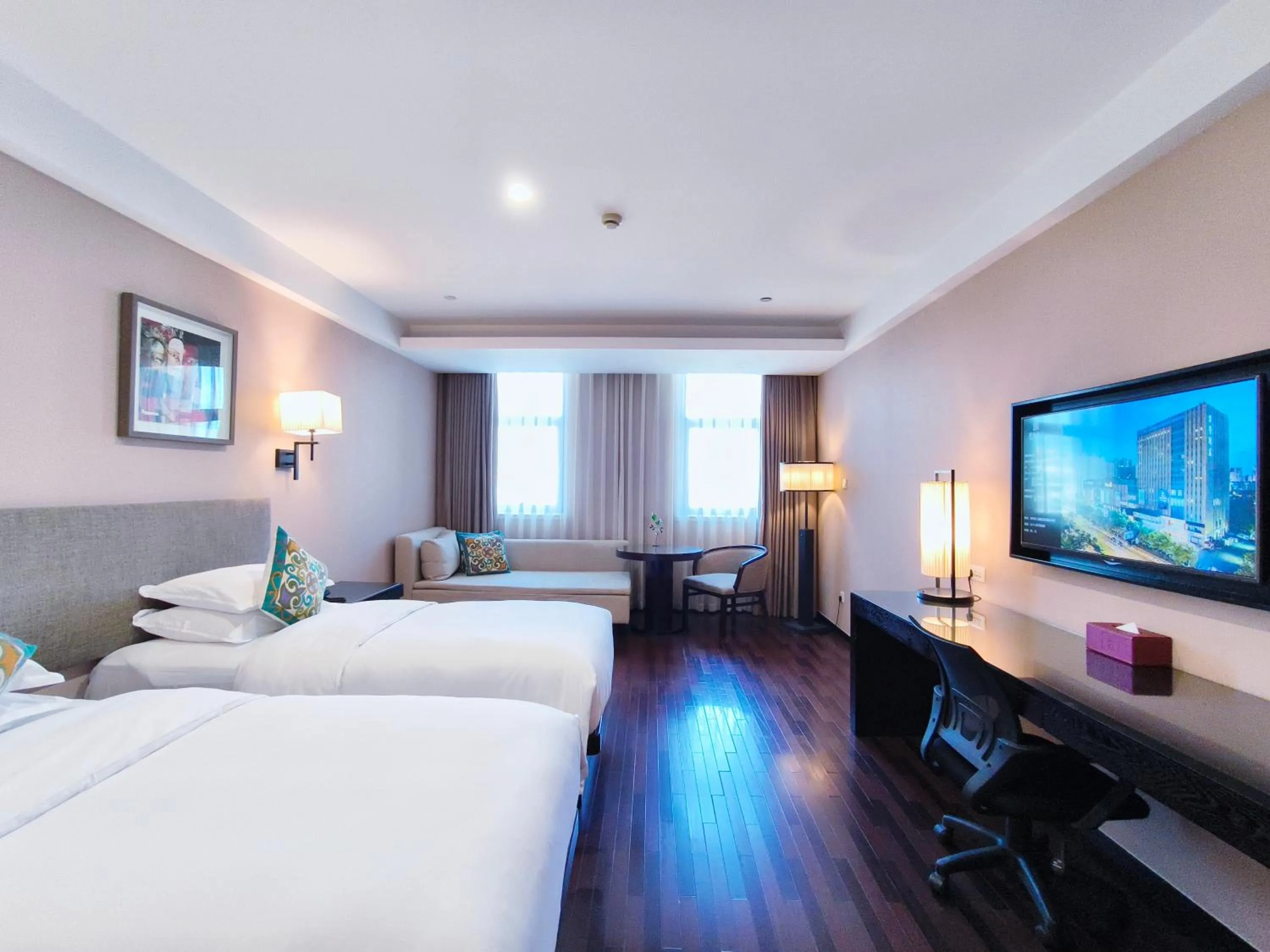 Photo of the whole room, Bed in SSAW Boutique Hotel Hangzhou East - Free Self Service Laundry