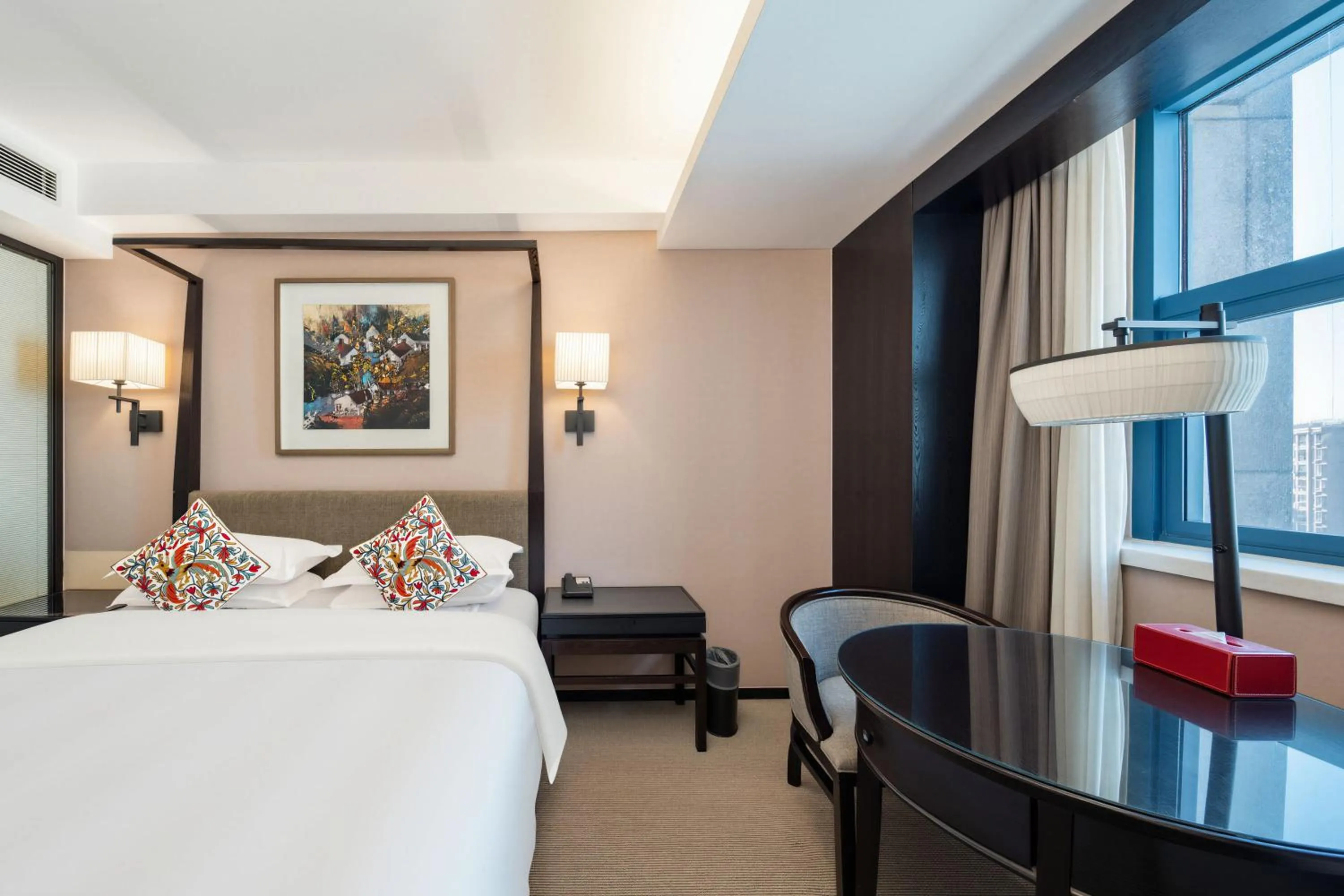 Bed in SSAW Boutique Hotel Hangzhou East - Free Self Service Laundry