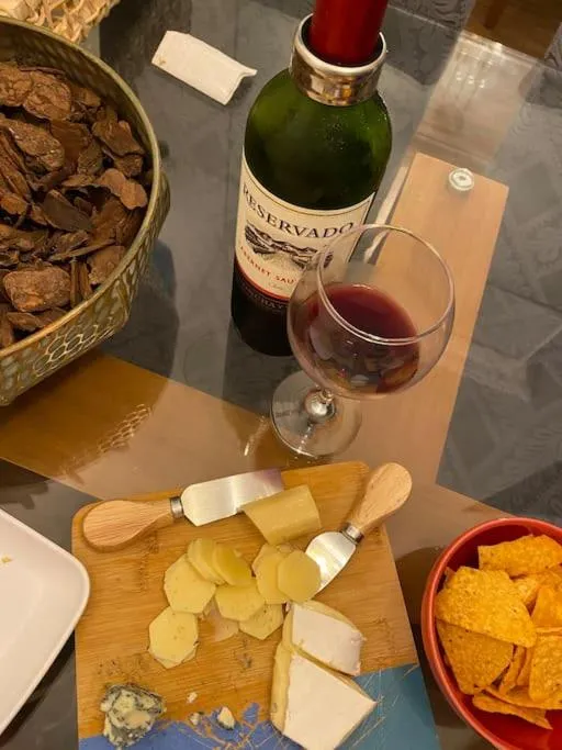 Barra Home Stay - Apto completo com estacionamento