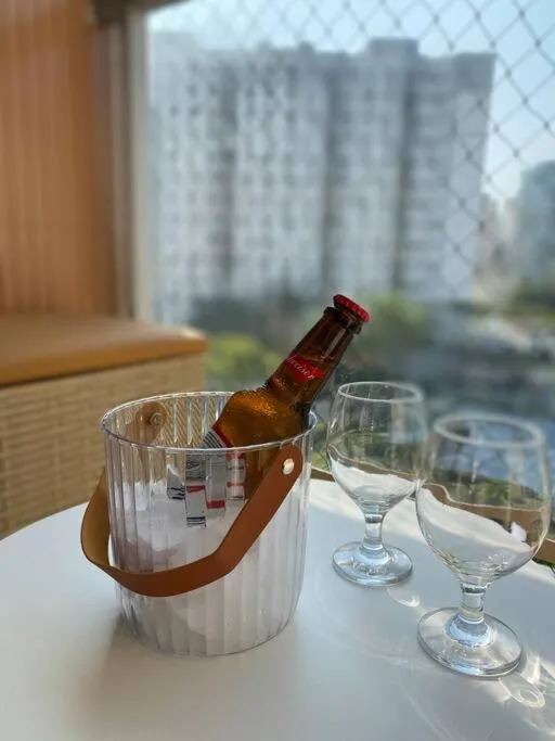 Barra Home Stay - Apto completo com estacionamento