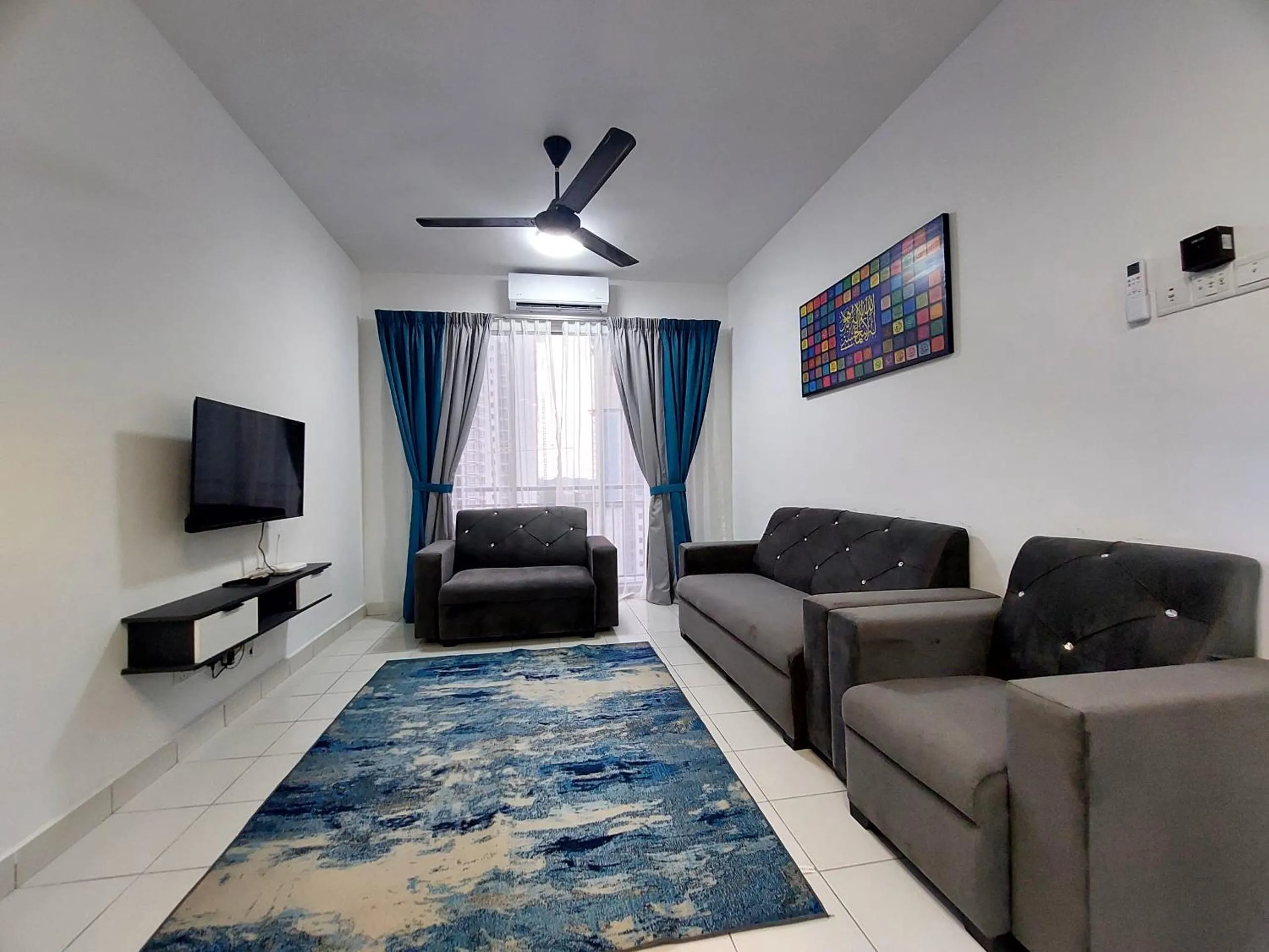 Three-Bedroom Apartment in Faeyz Homestay Seri Serindit