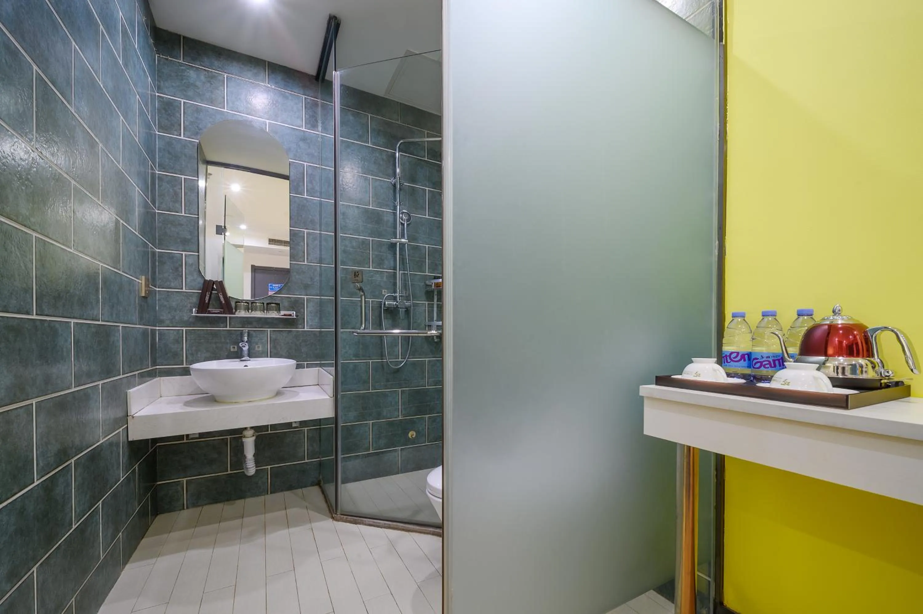 Toilet in QiQiaoWu Fashion Hotel Beijing Songjiazhuang Subway Station