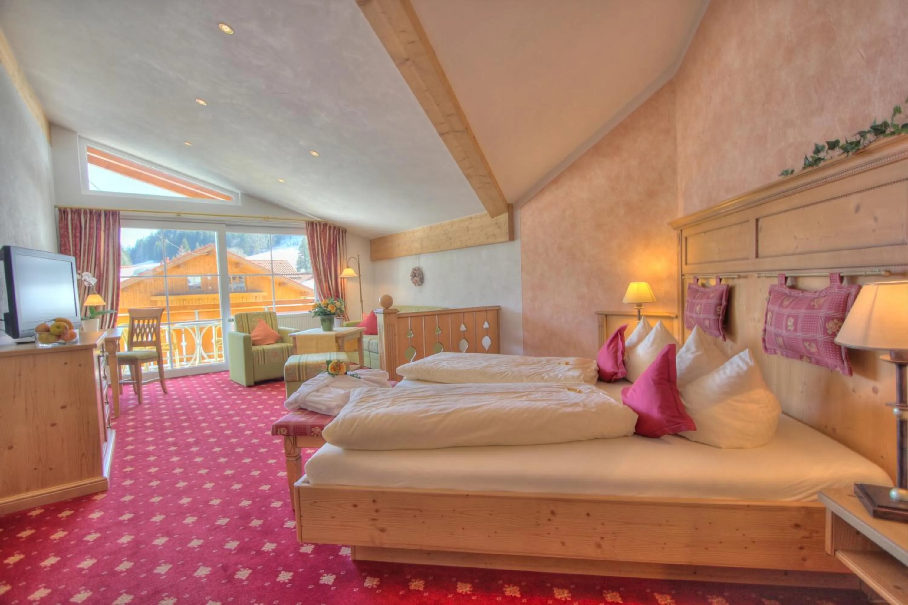 Photo of the whole room, Bed in Landhotel Berghof