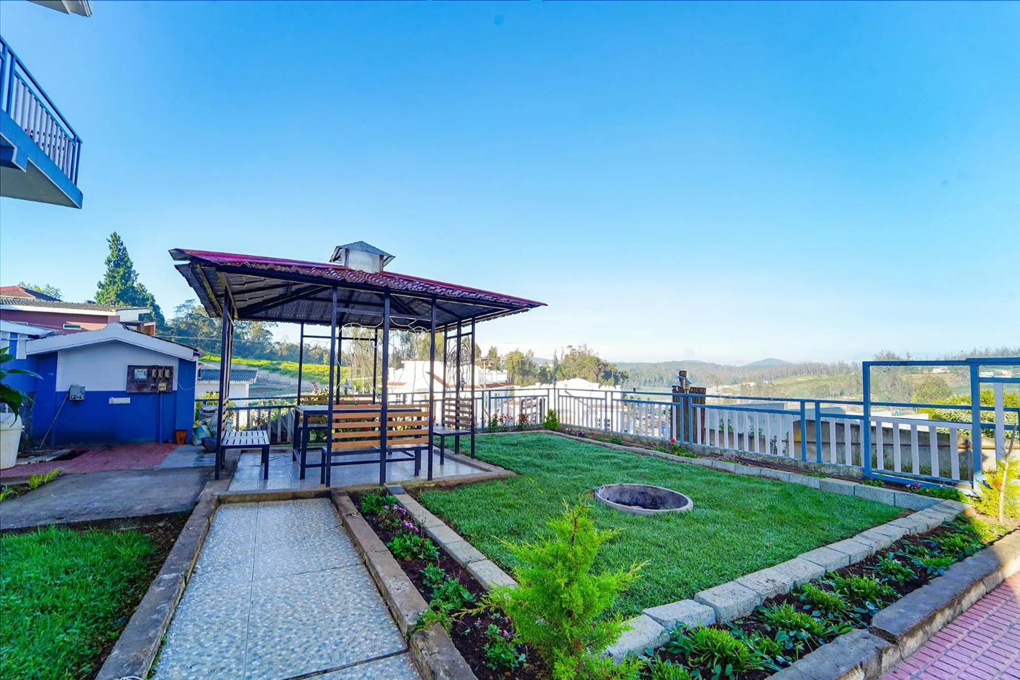 Garden in Via Bala Garden