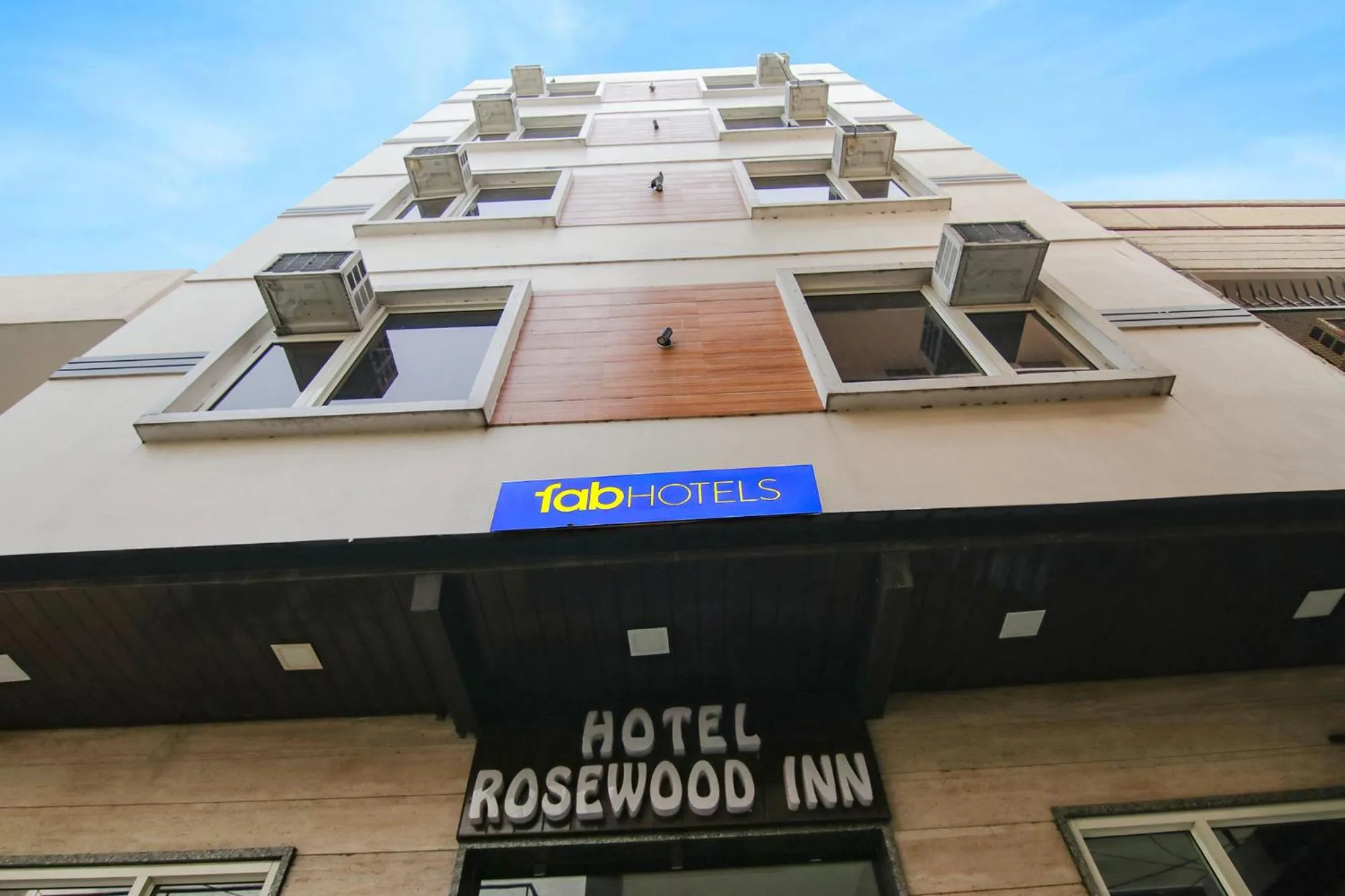 Property building in Hotel Rosewood Inn