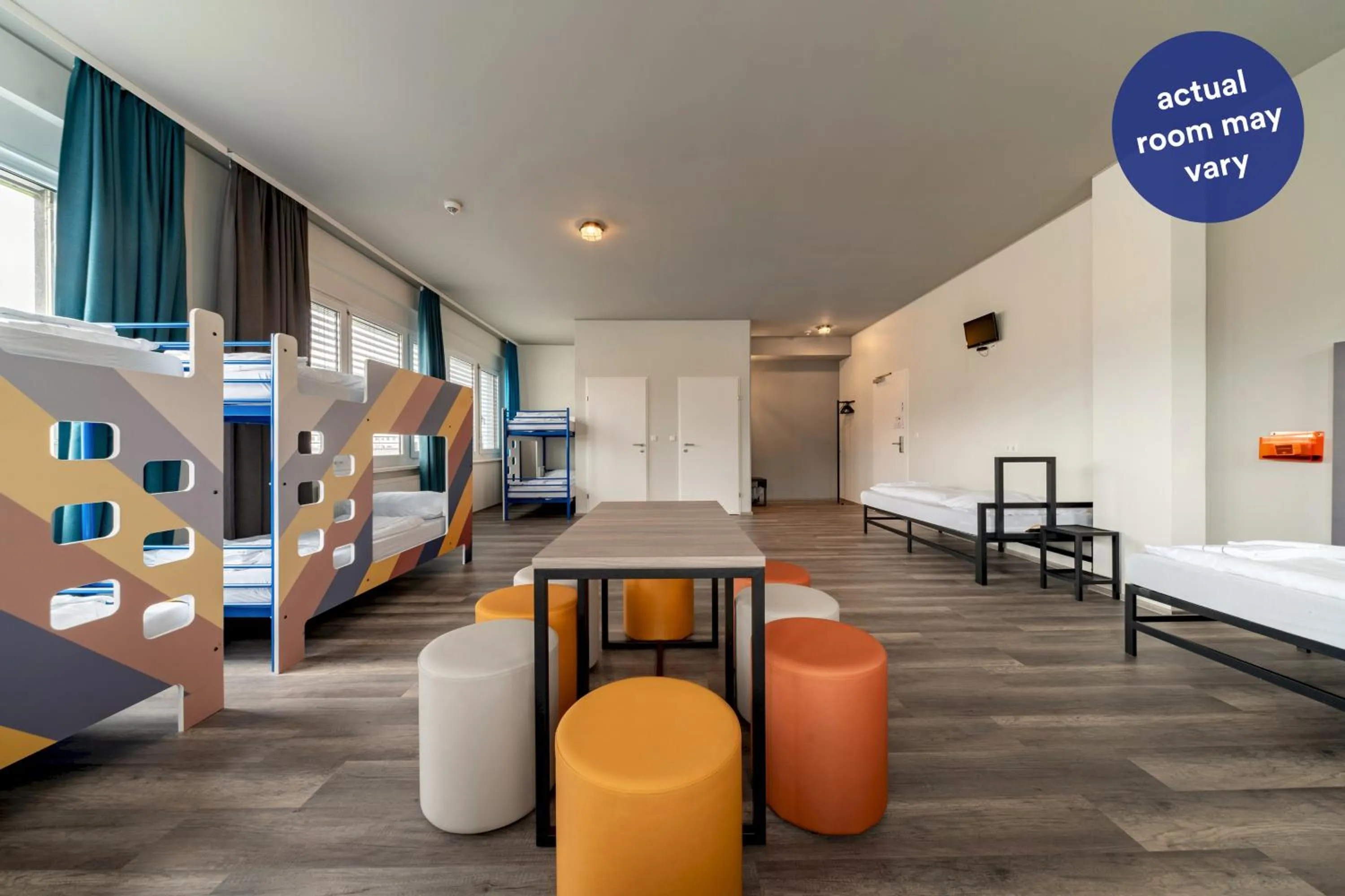 Photo of the whole room in a&o Amsterdam Zuidoost