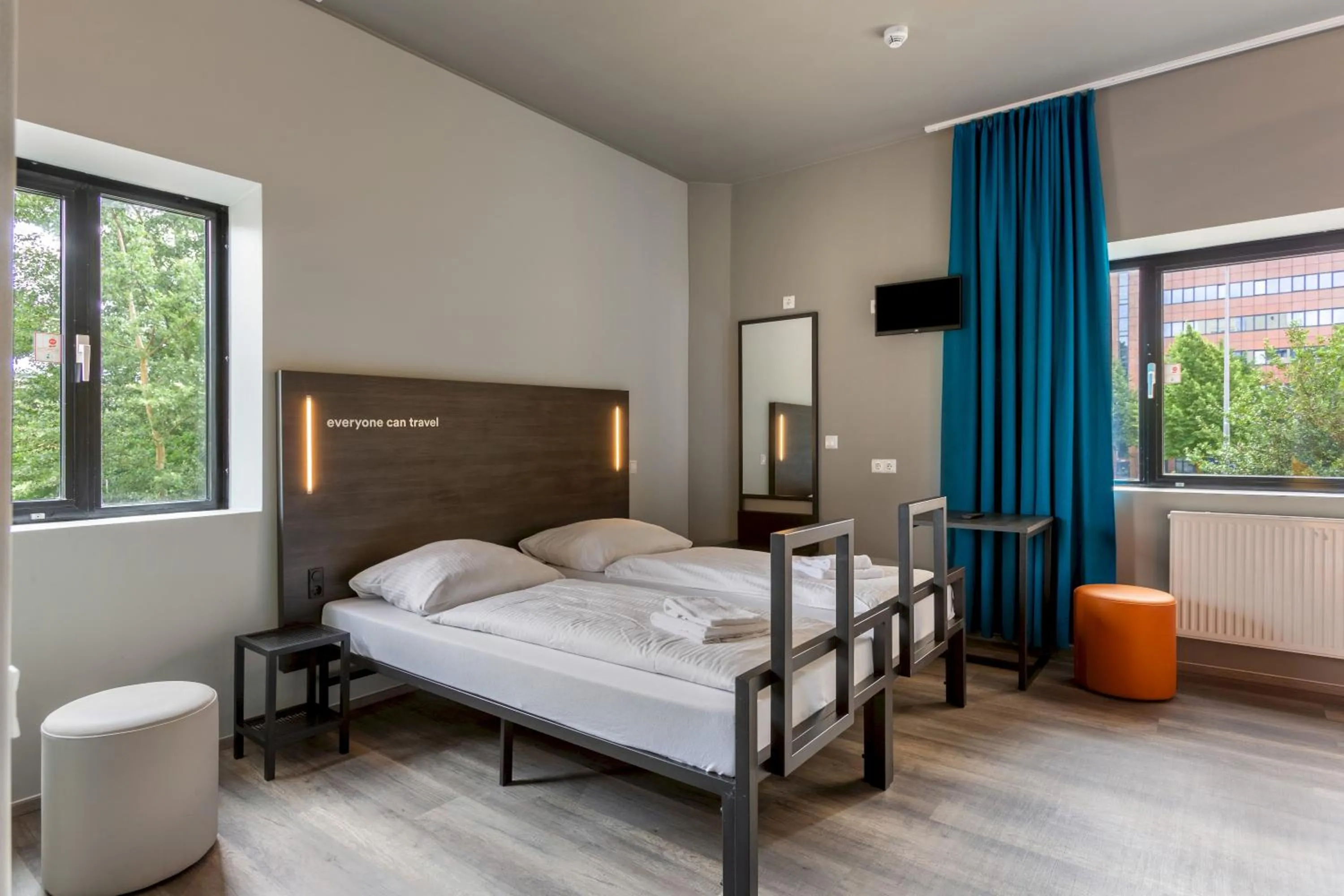 Photo of the whole room in a&o Amsterdam Zuidoost