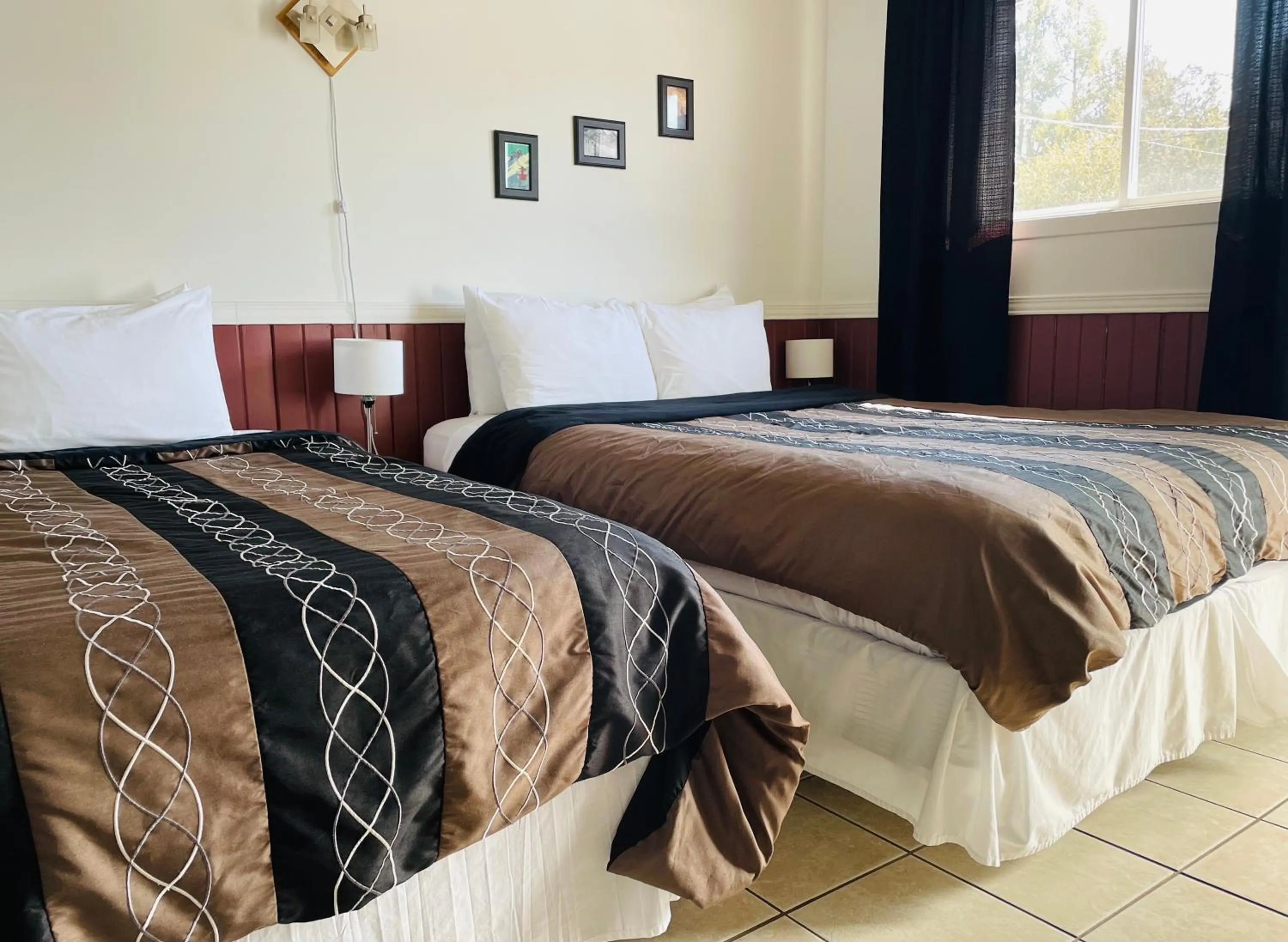 Bed in Attitude Montagne