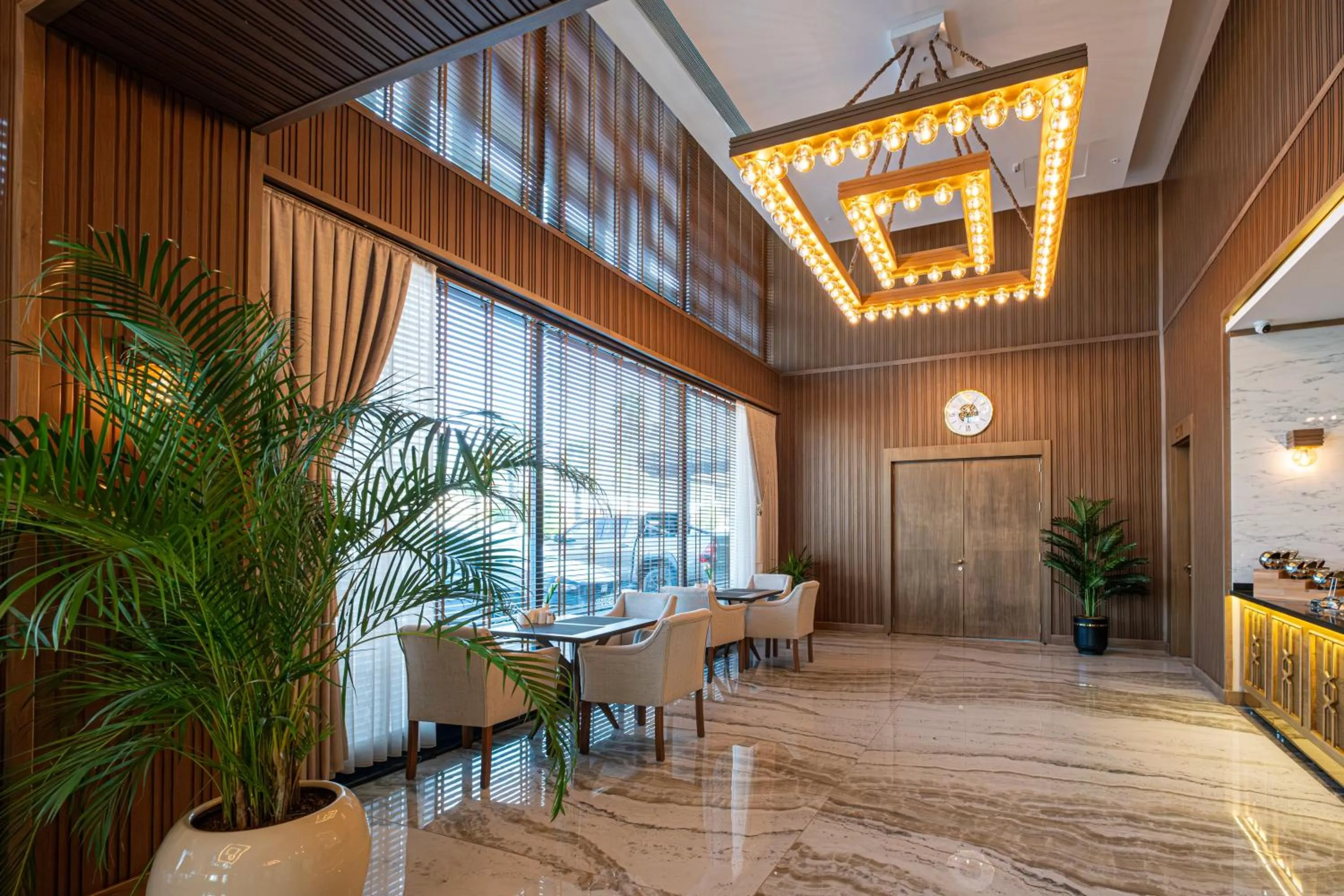 Restaurant/places to eat in Park Dedeman Mersin Marina