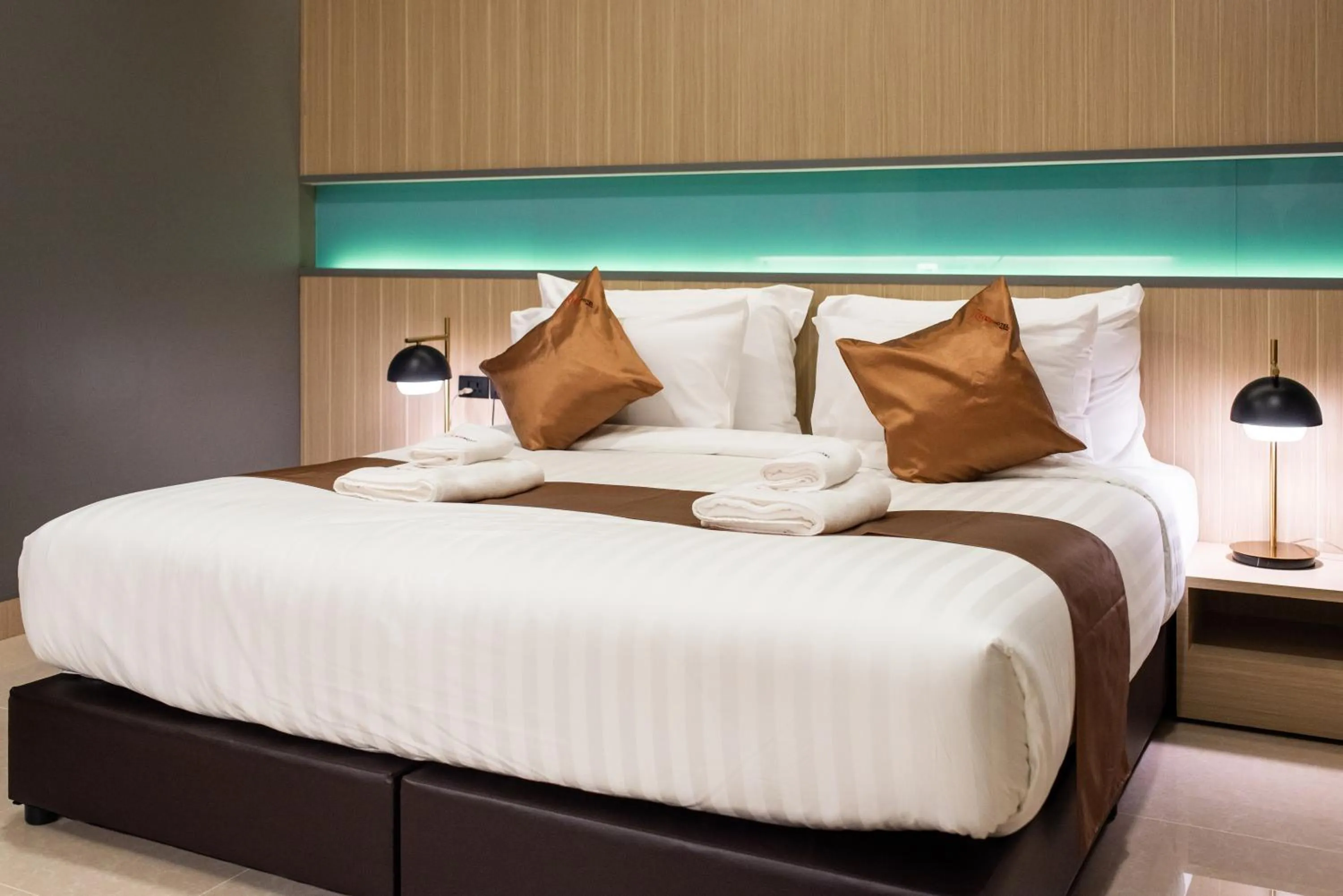 Bed in River Hotel Hatyai