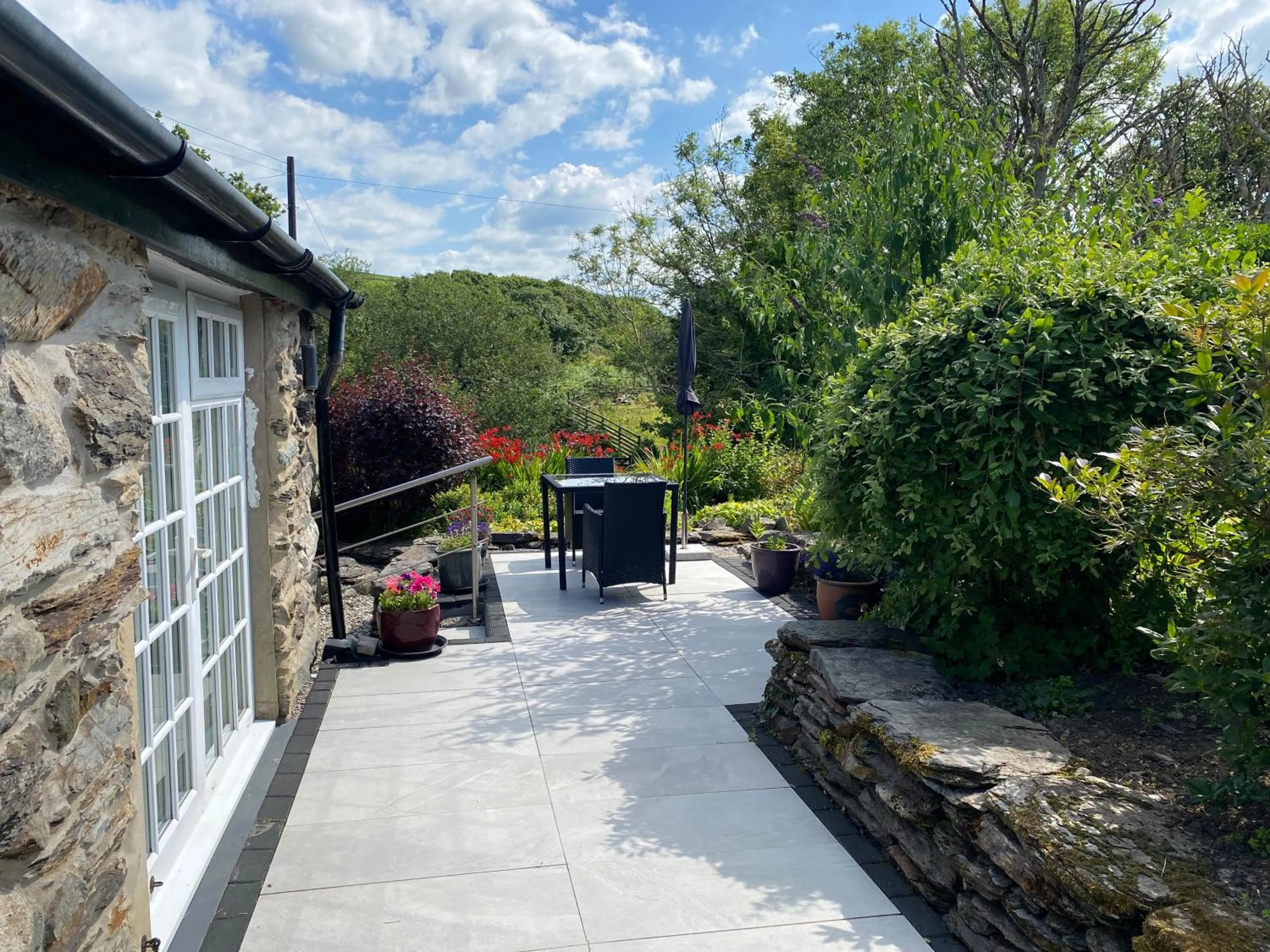 Garden in Garth Engan Private Self Contained B&B with Garden Area