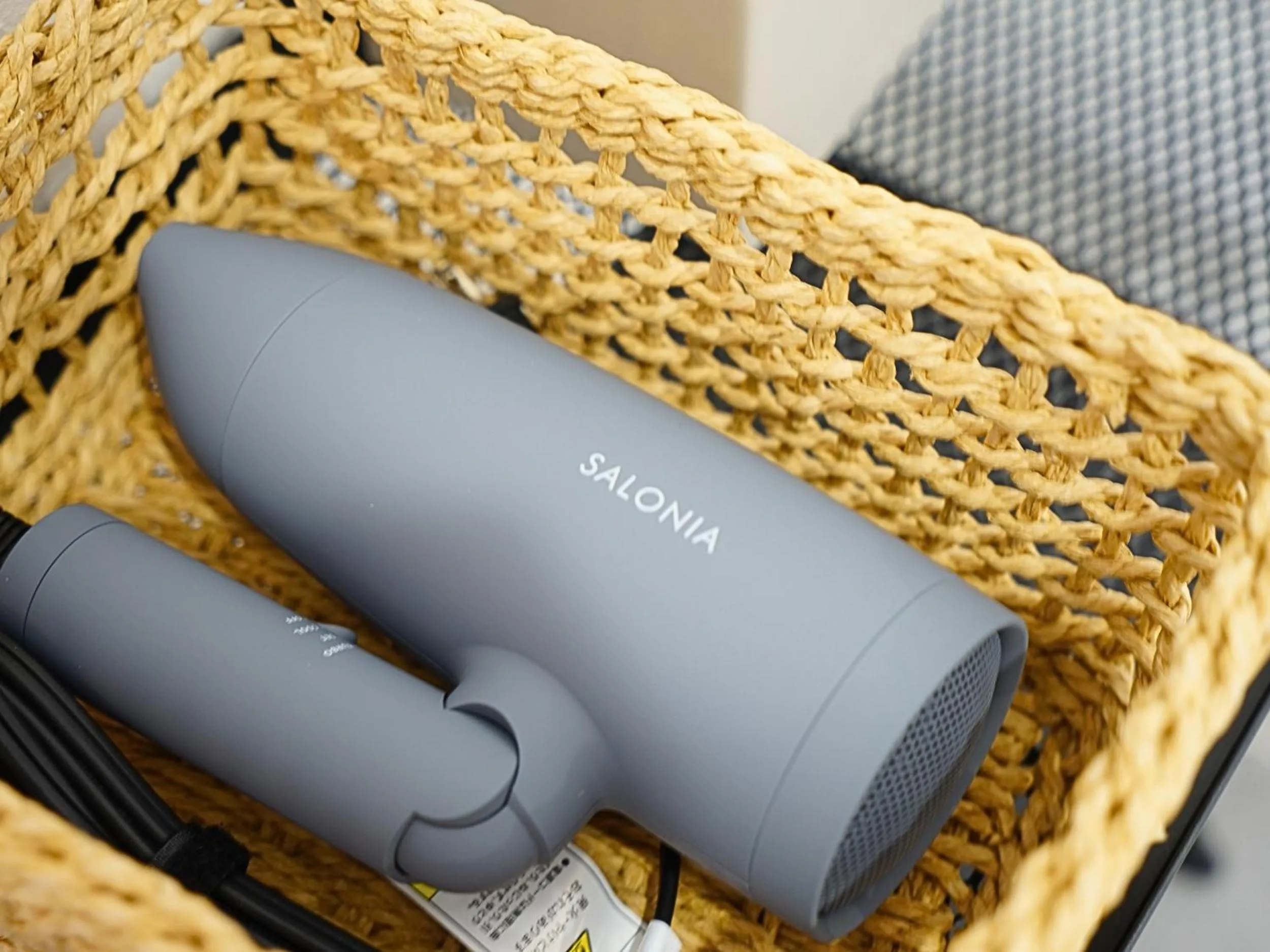 hair dryier in wanderlust STAY