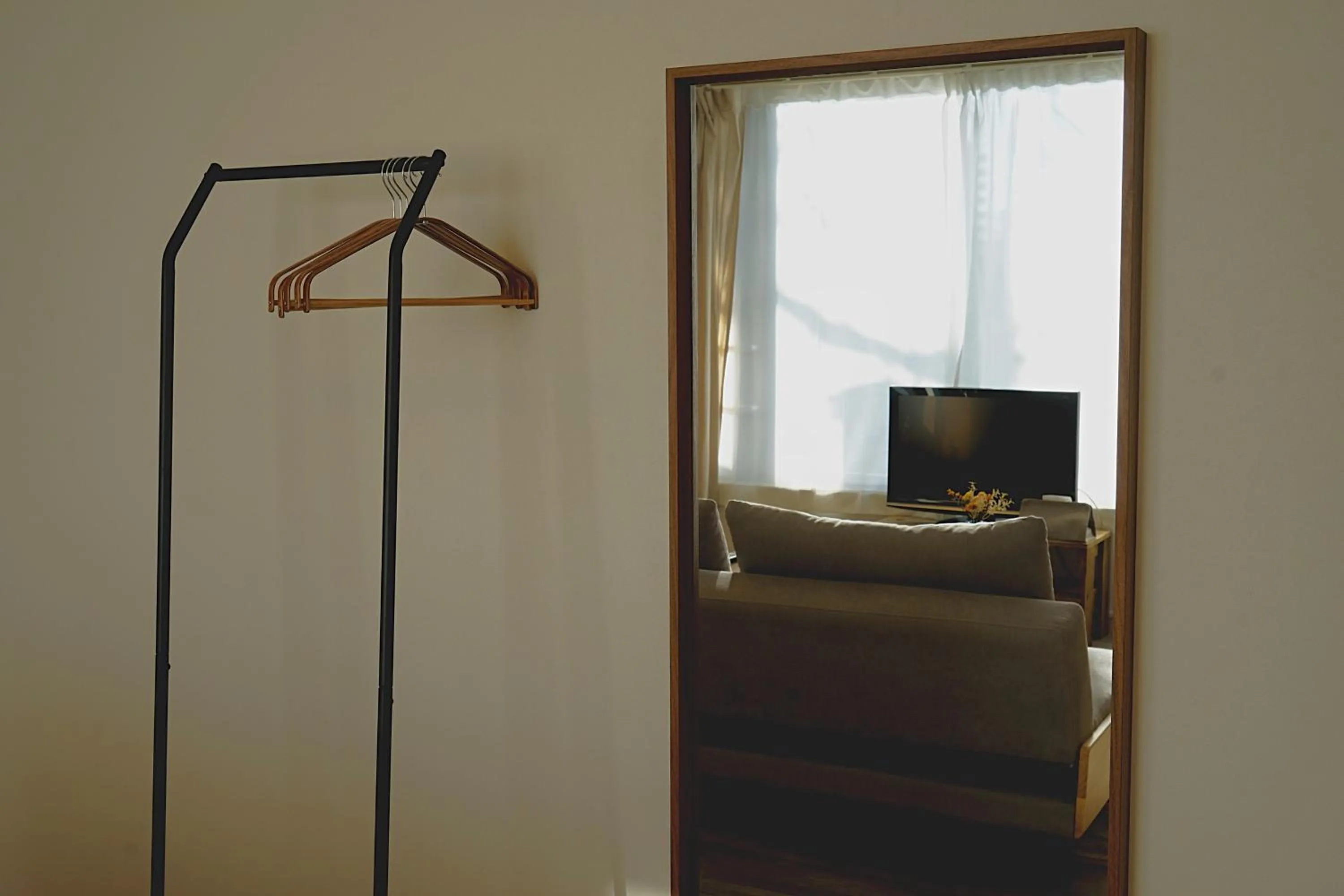 wardrobe in wanderlust STAY