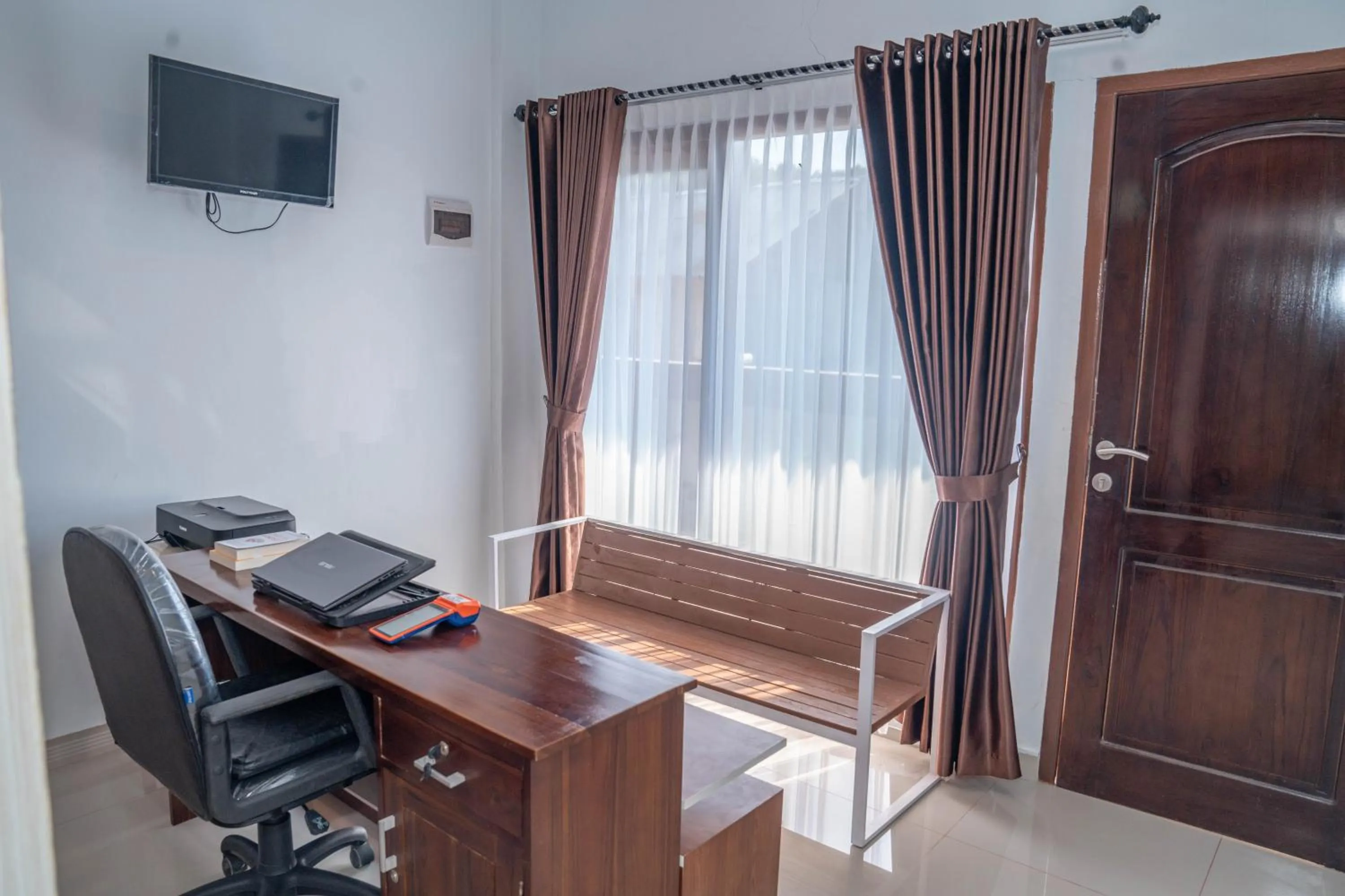 Lobby or reception in Fantasticroom Labuan Bajo