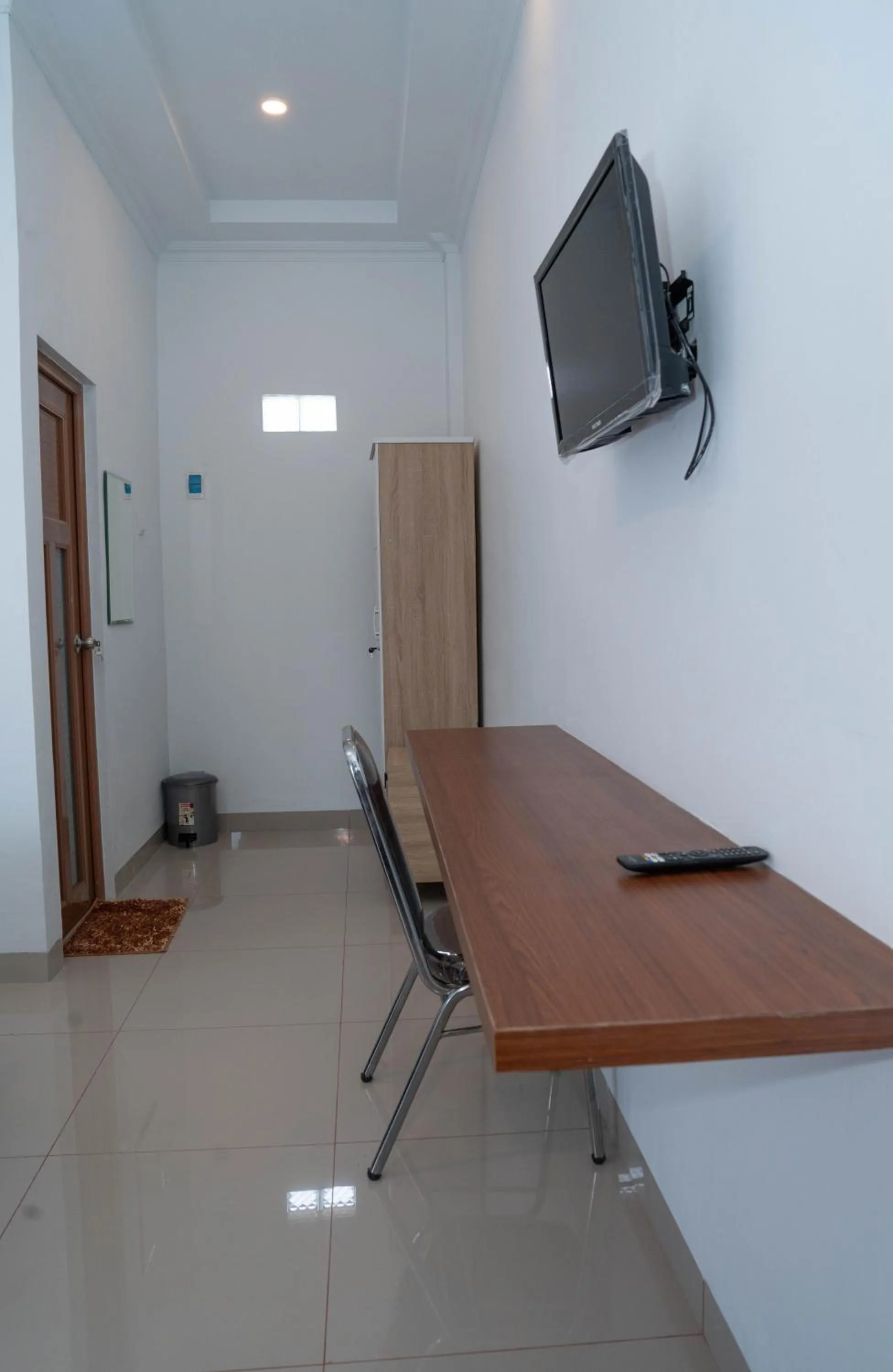 TV and multimedia in Fantasticroom Labuan Bajo