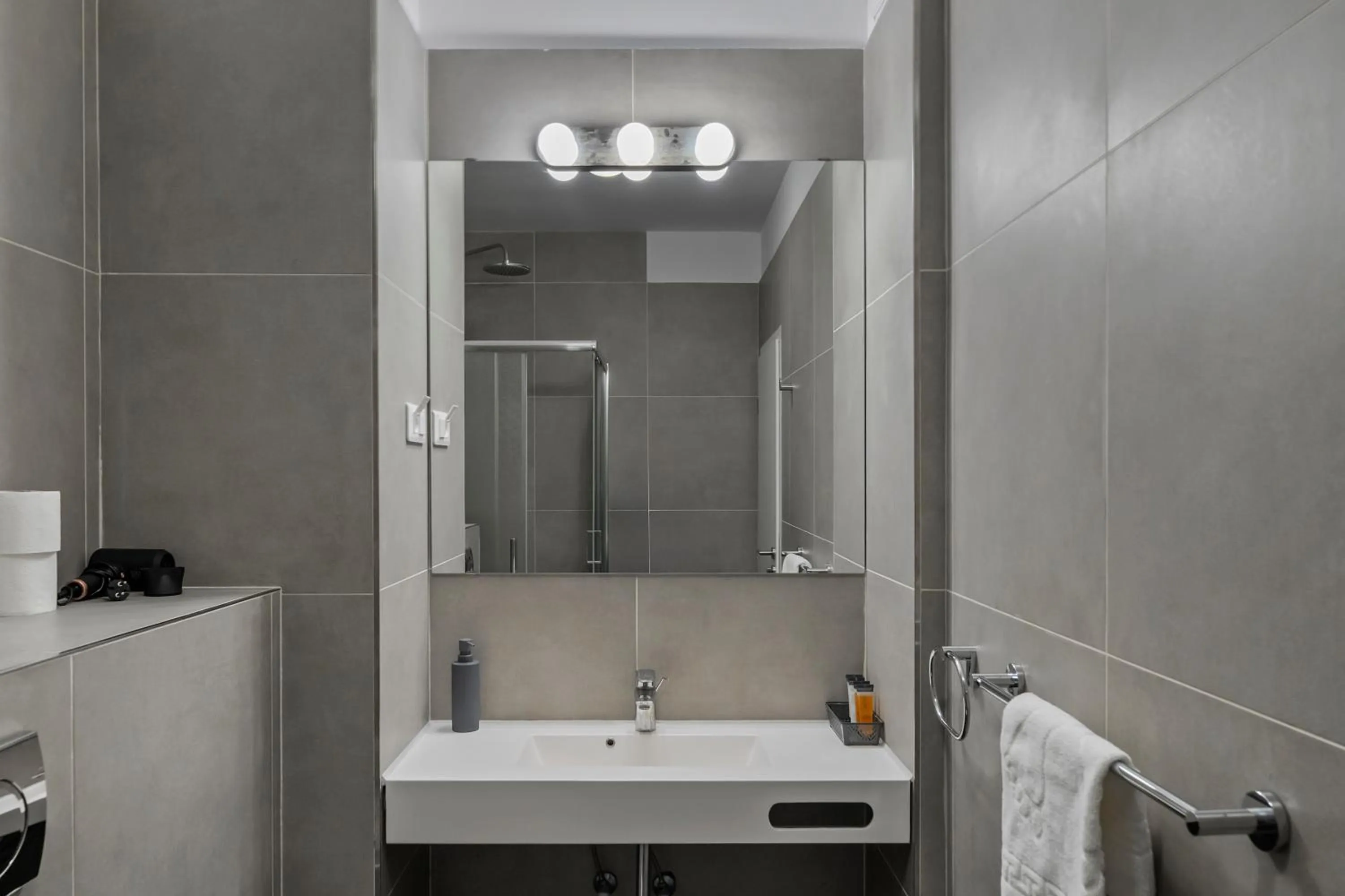 Shower in Uni88 Apart Hotel