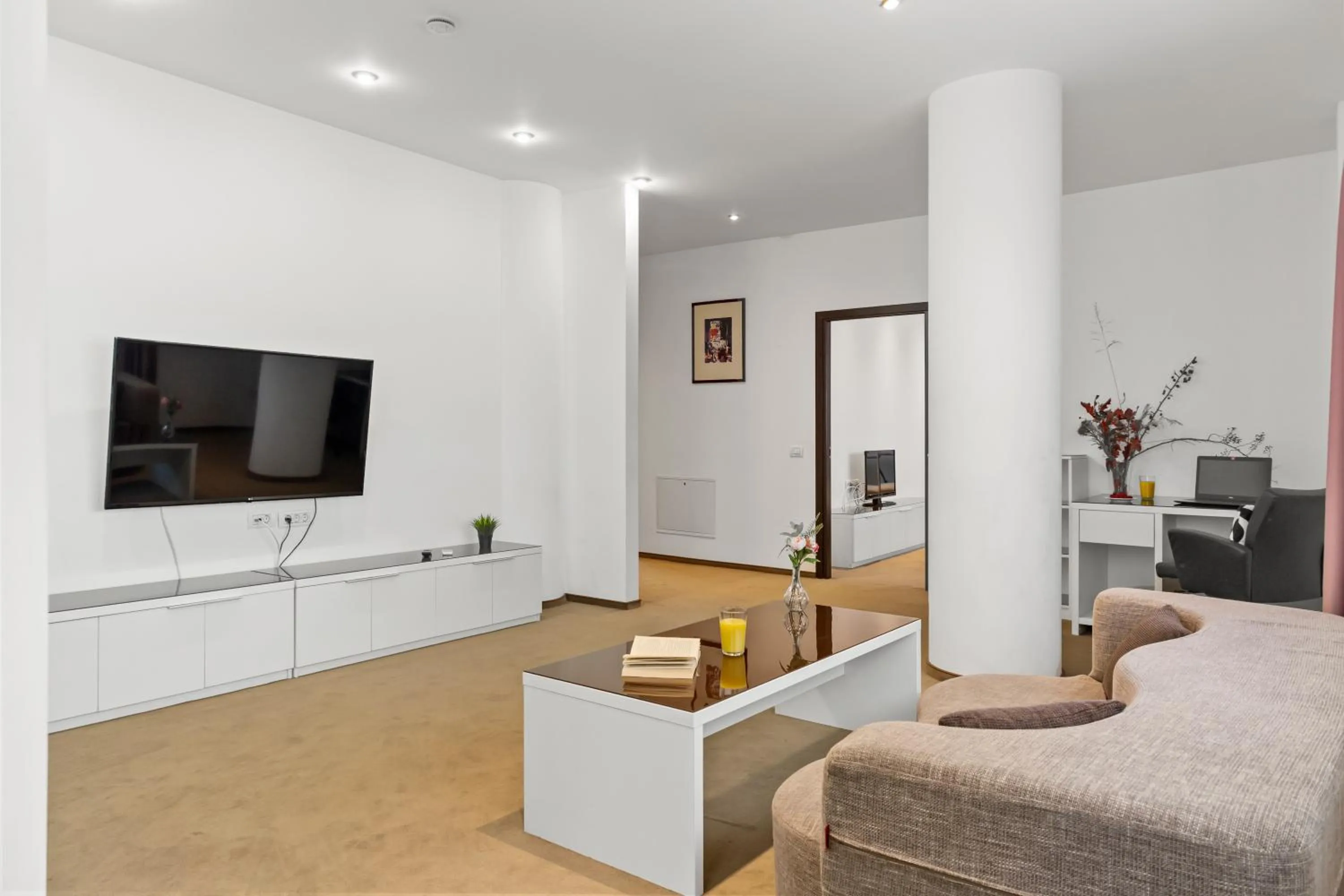 TV and multimedia in Uni88 Apart Hotel