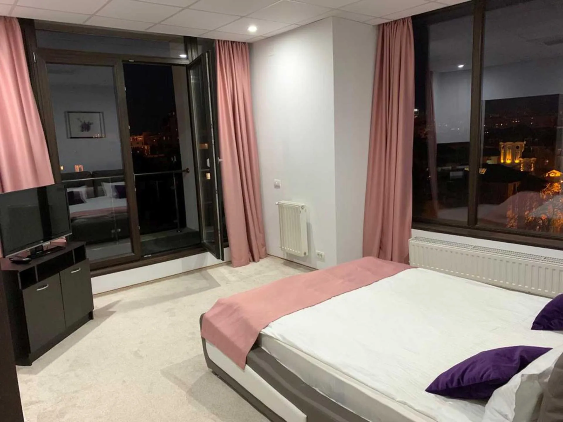 Bed in Uni88 Apart Hotel