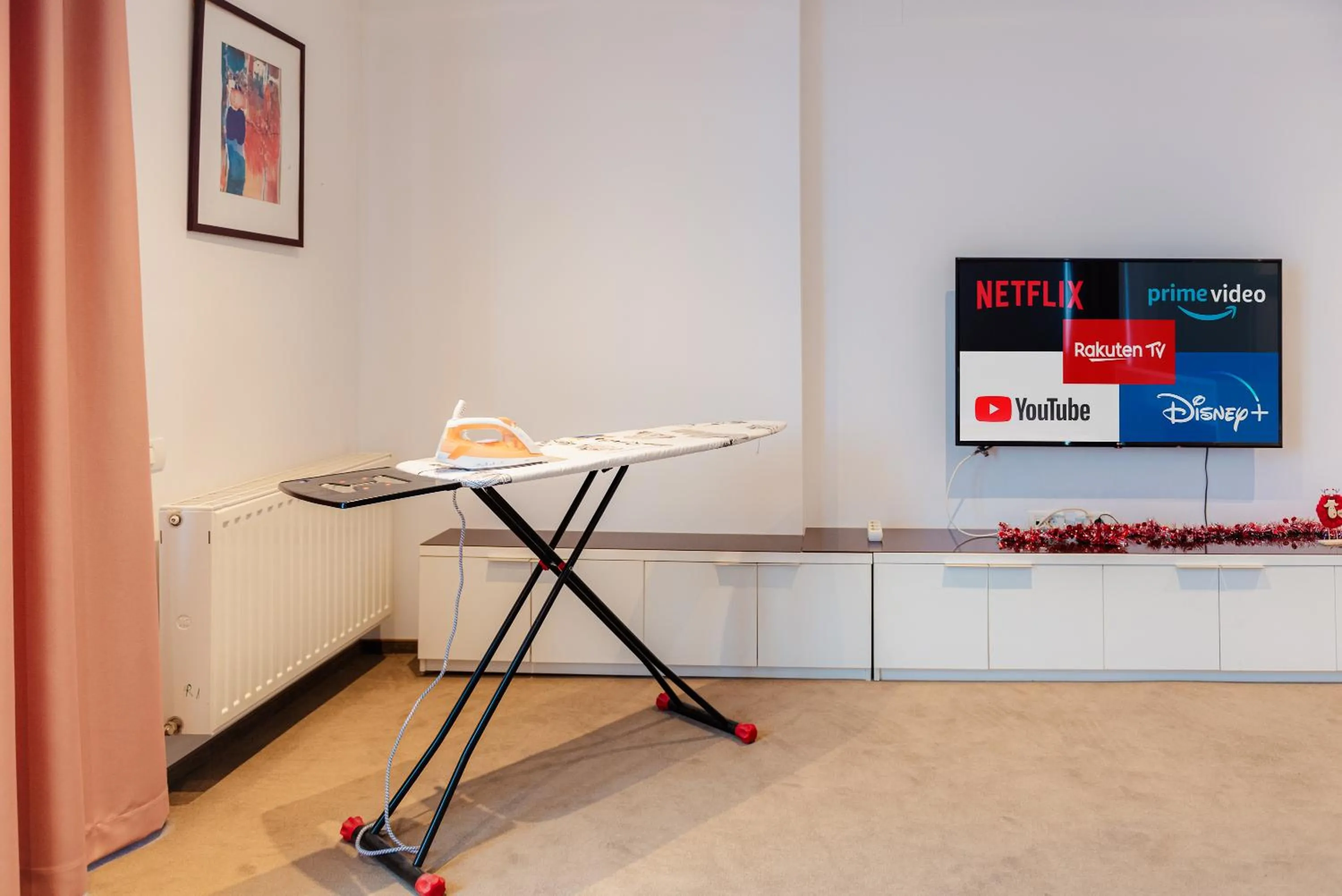 TV and multimedia in Uni88 Apart Hotel