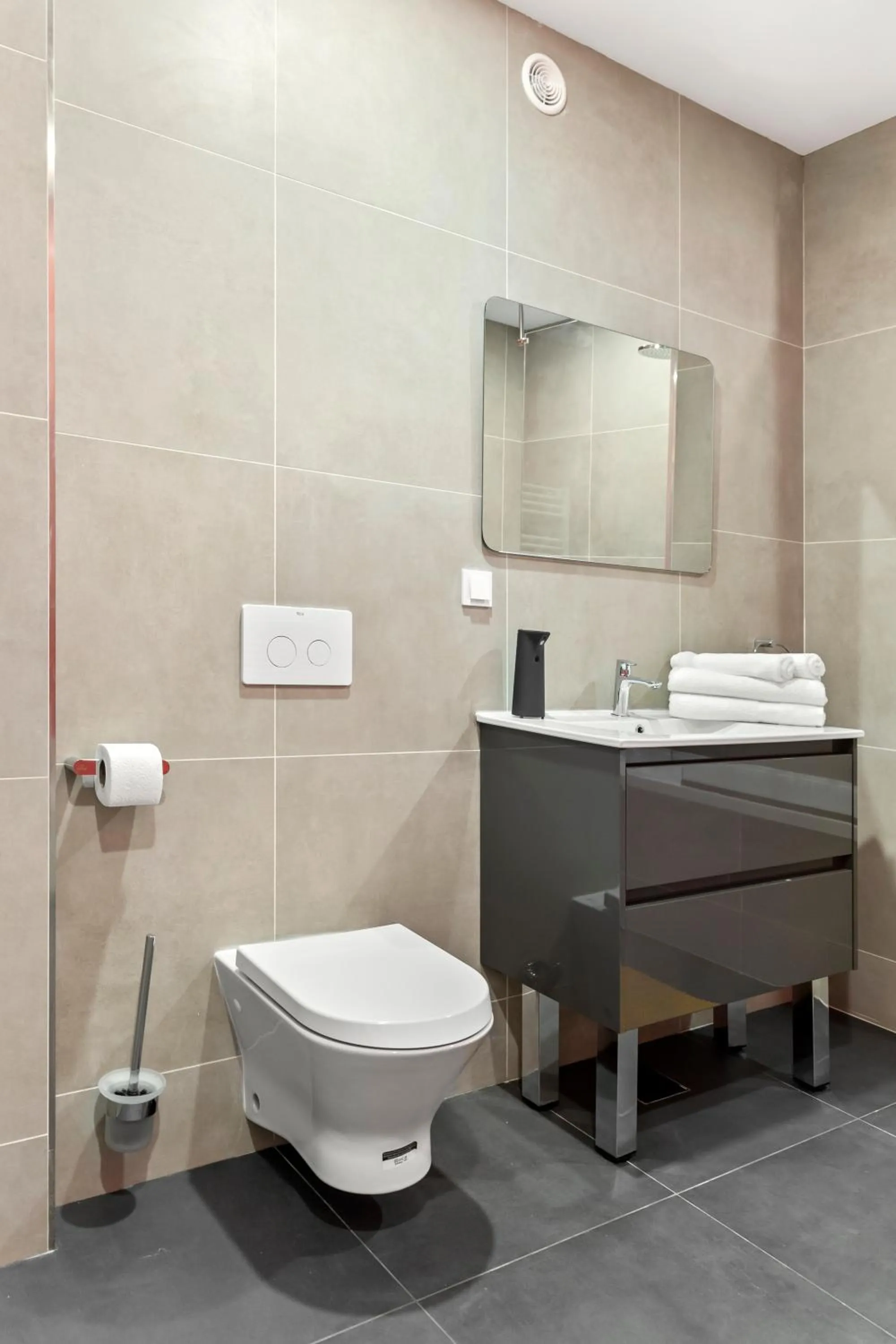 Toilet in Uni88 Apart Hotel