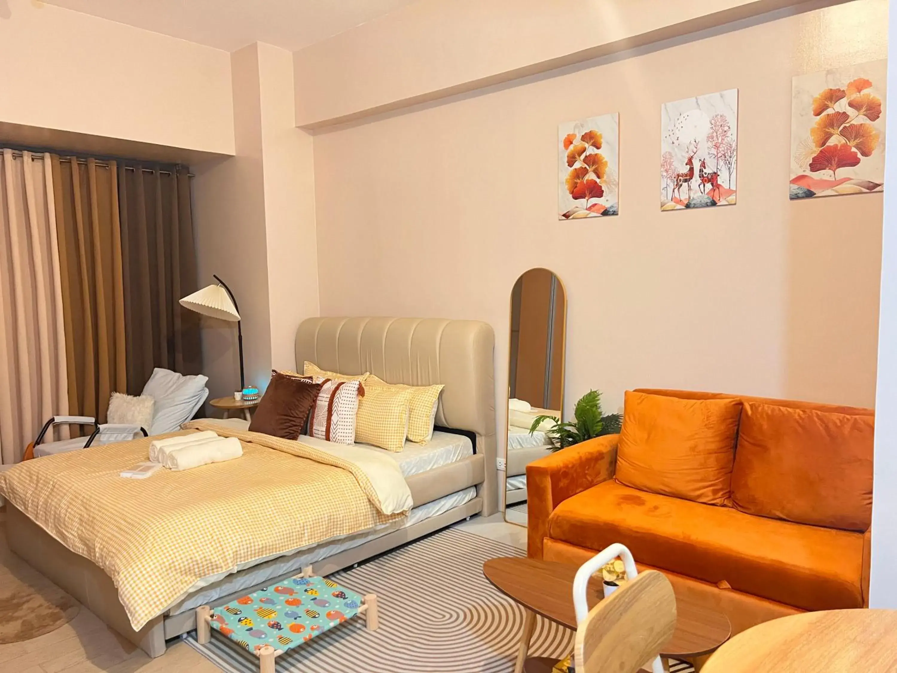 Cozy Condo at Eighty One Newport Blvd across NAIA Terminal 3 Cozy Condo at Eighty One Newport Blvd across NAIA Terminal 3