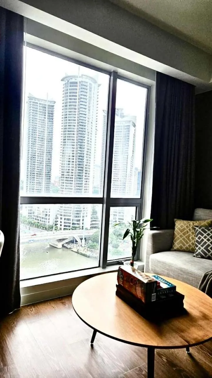 Novotel Suites Manila Aqua Residences Near Makati by Hamodi'sCrib