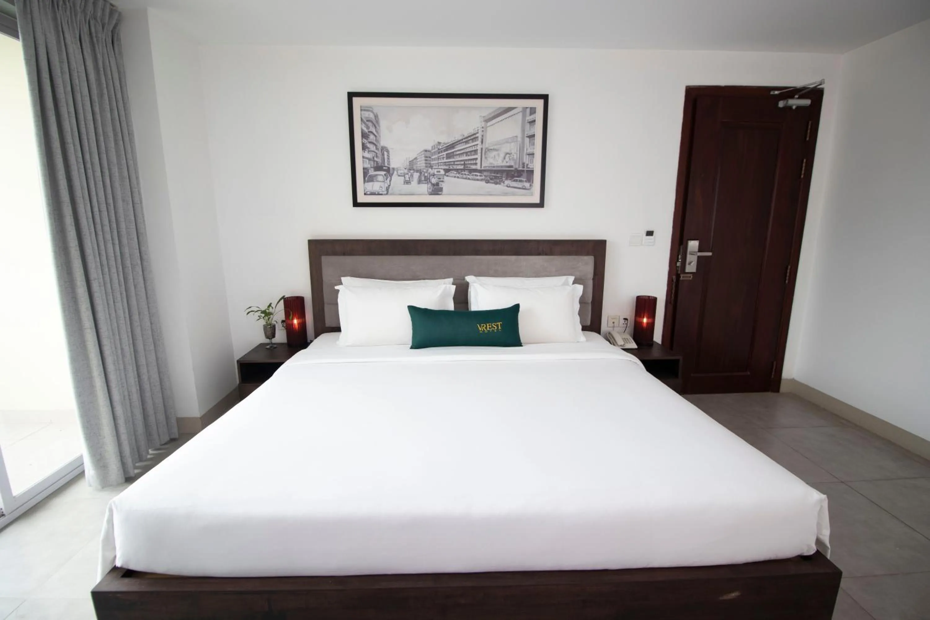 Bedroom, Bed in Vrest Hotel