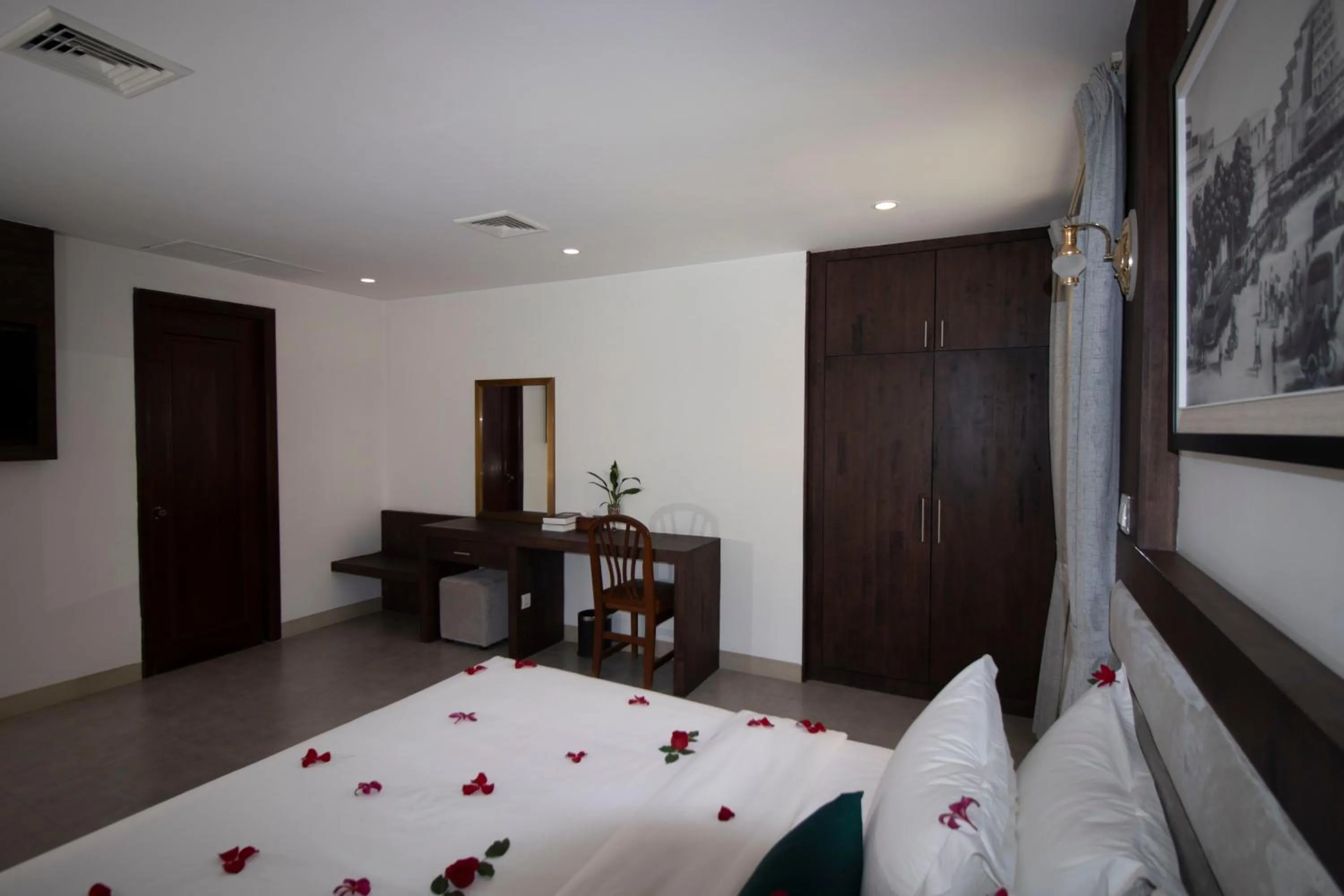 Bedroom, Bed in Vrest Hotel