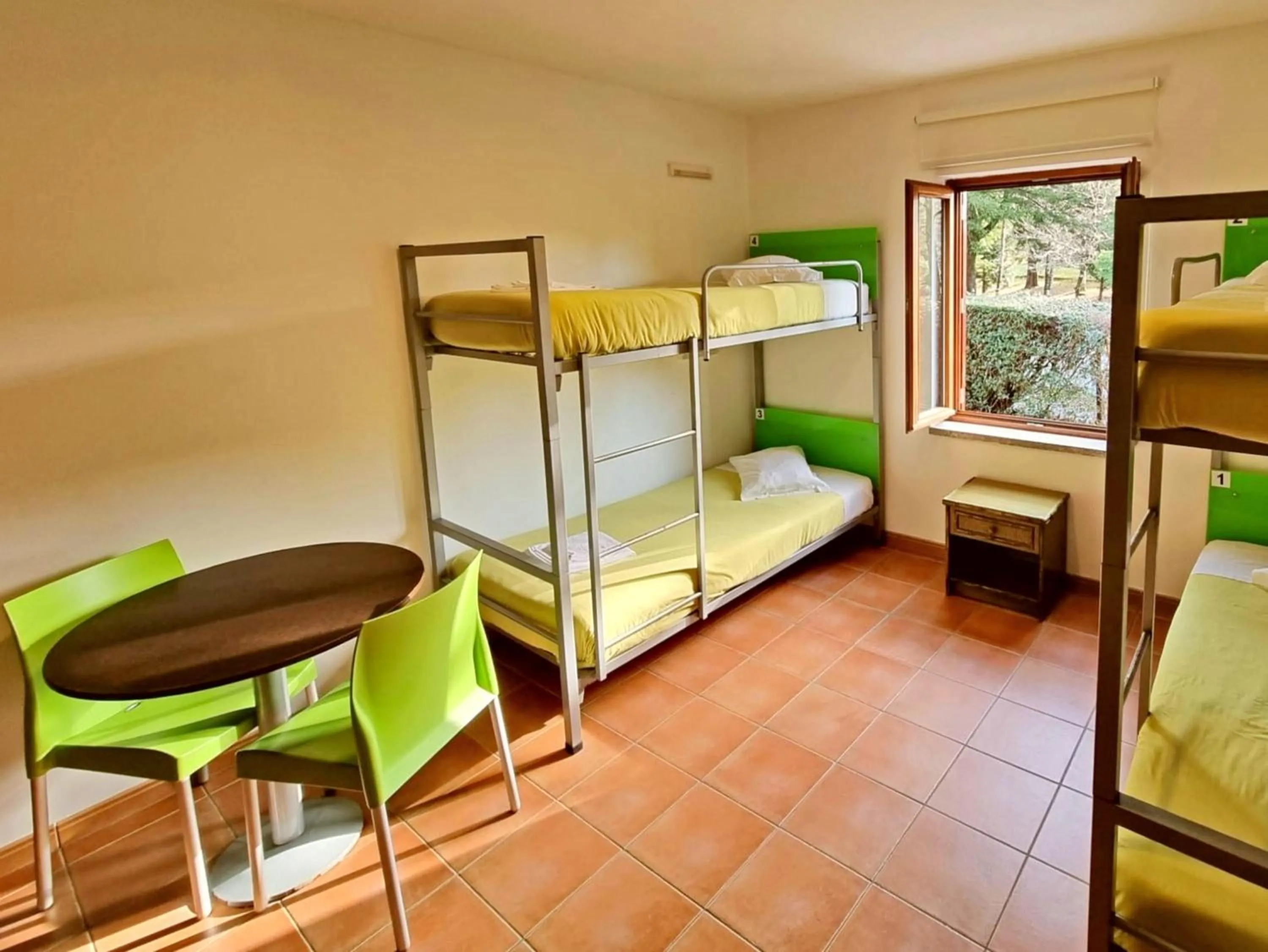 Bedroom, Bed in HI Geres - Pousada de Juventude do Gerês