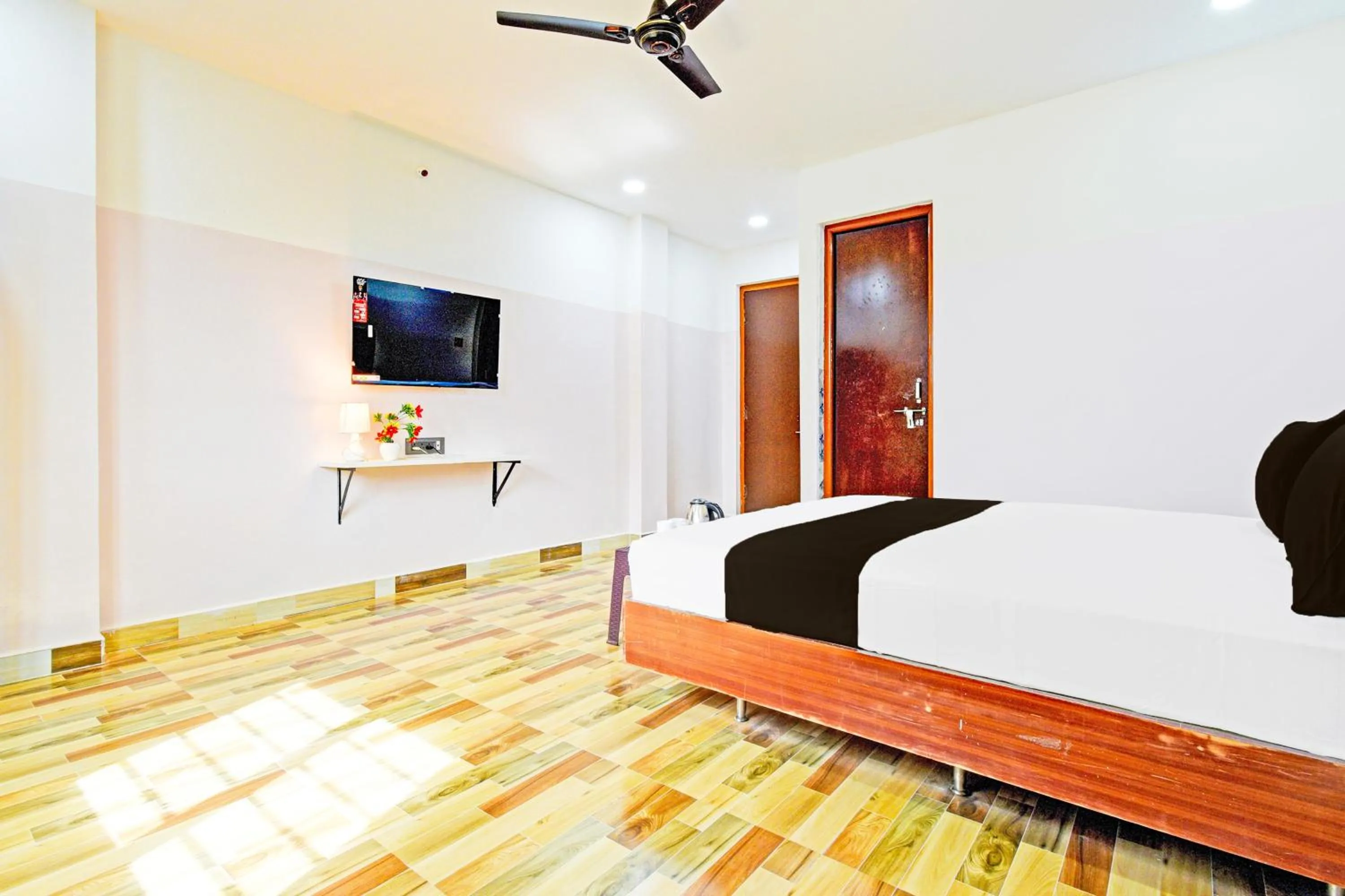 Bedroom, Bed in Hotel O Stayo Inn