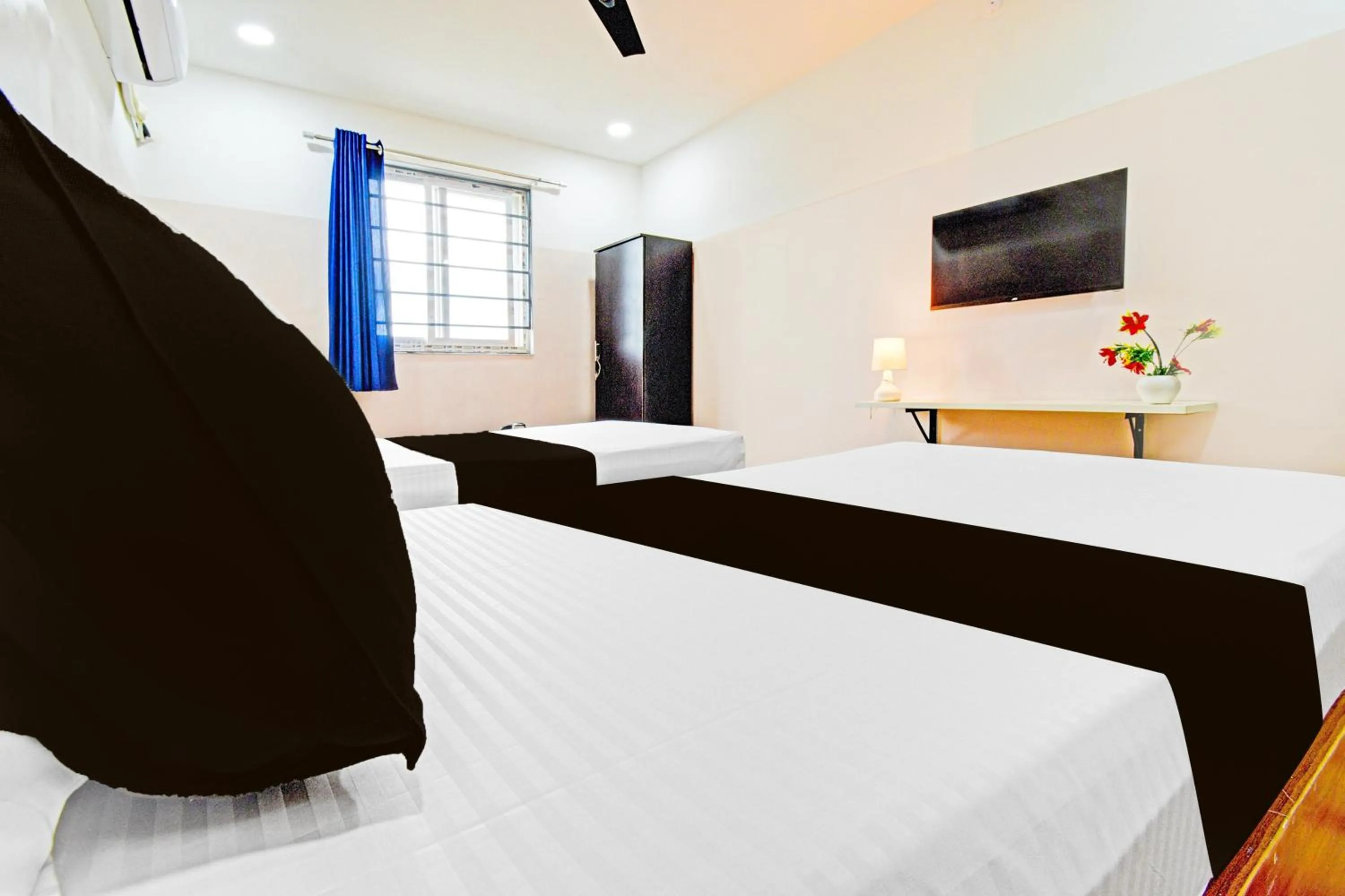 Bedroom, Bed in Hotel O Stayo Inn