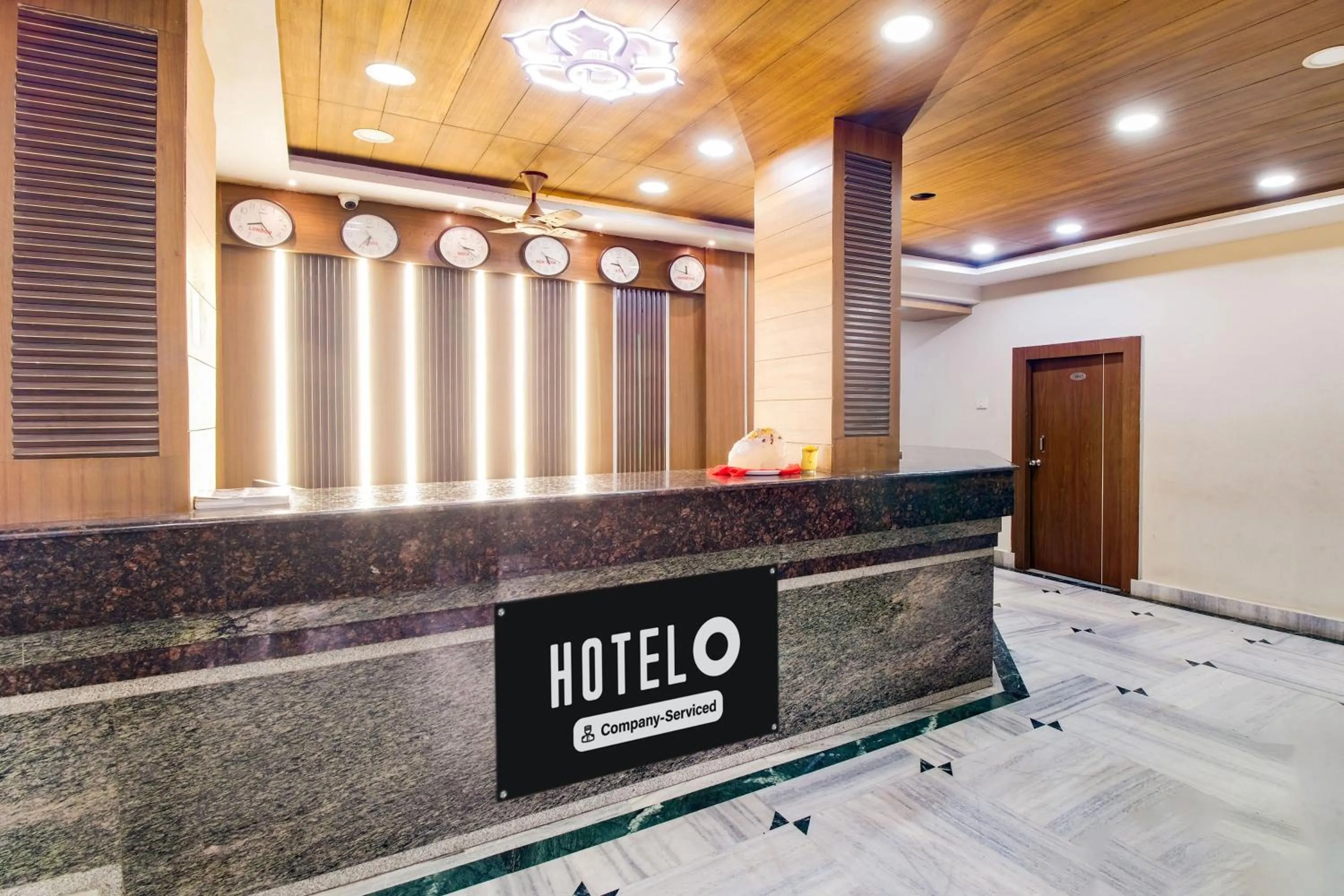 Lobby or reception in Super Hotel O Gurudwara Near RTC Complex