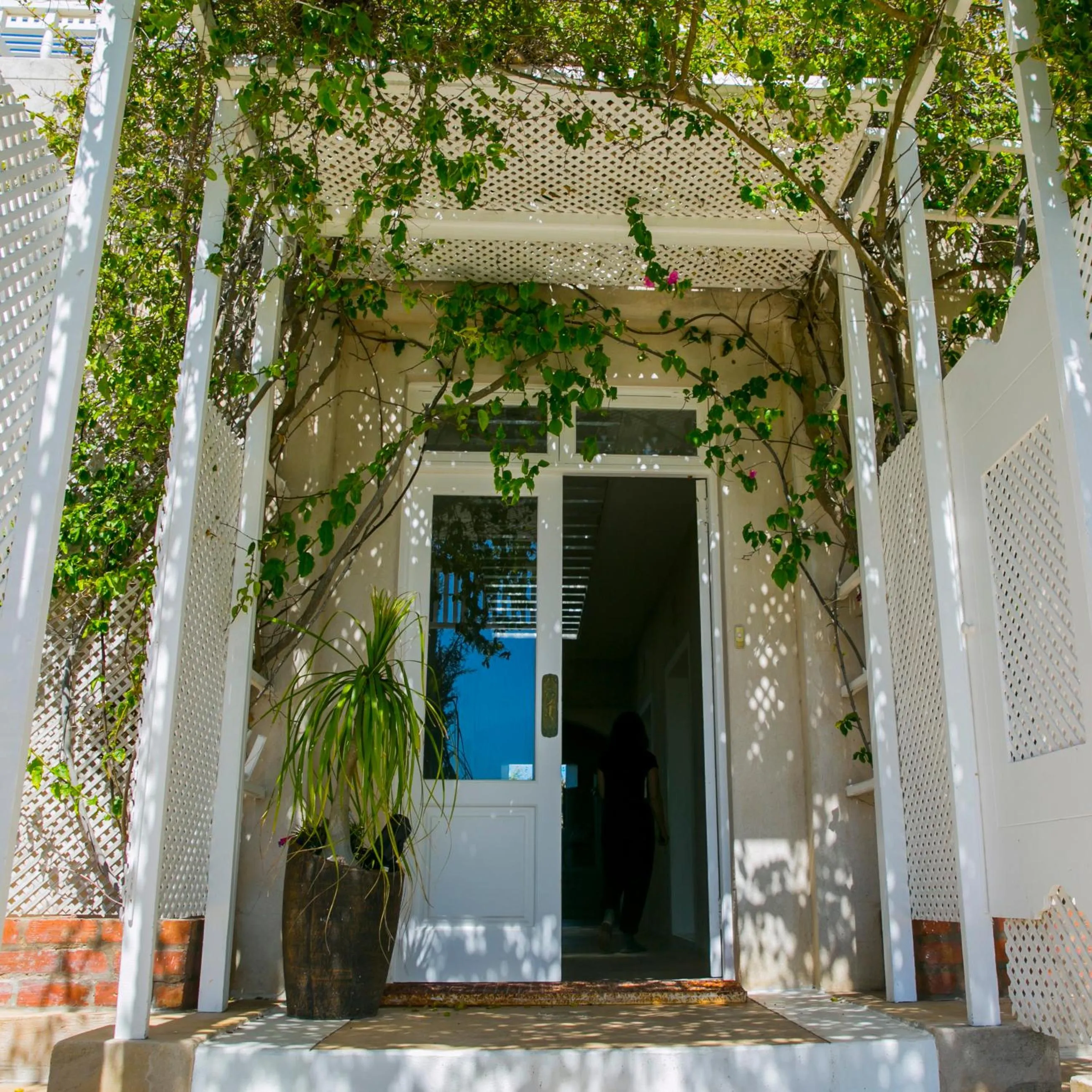 Facade/entrance in Charlotte House