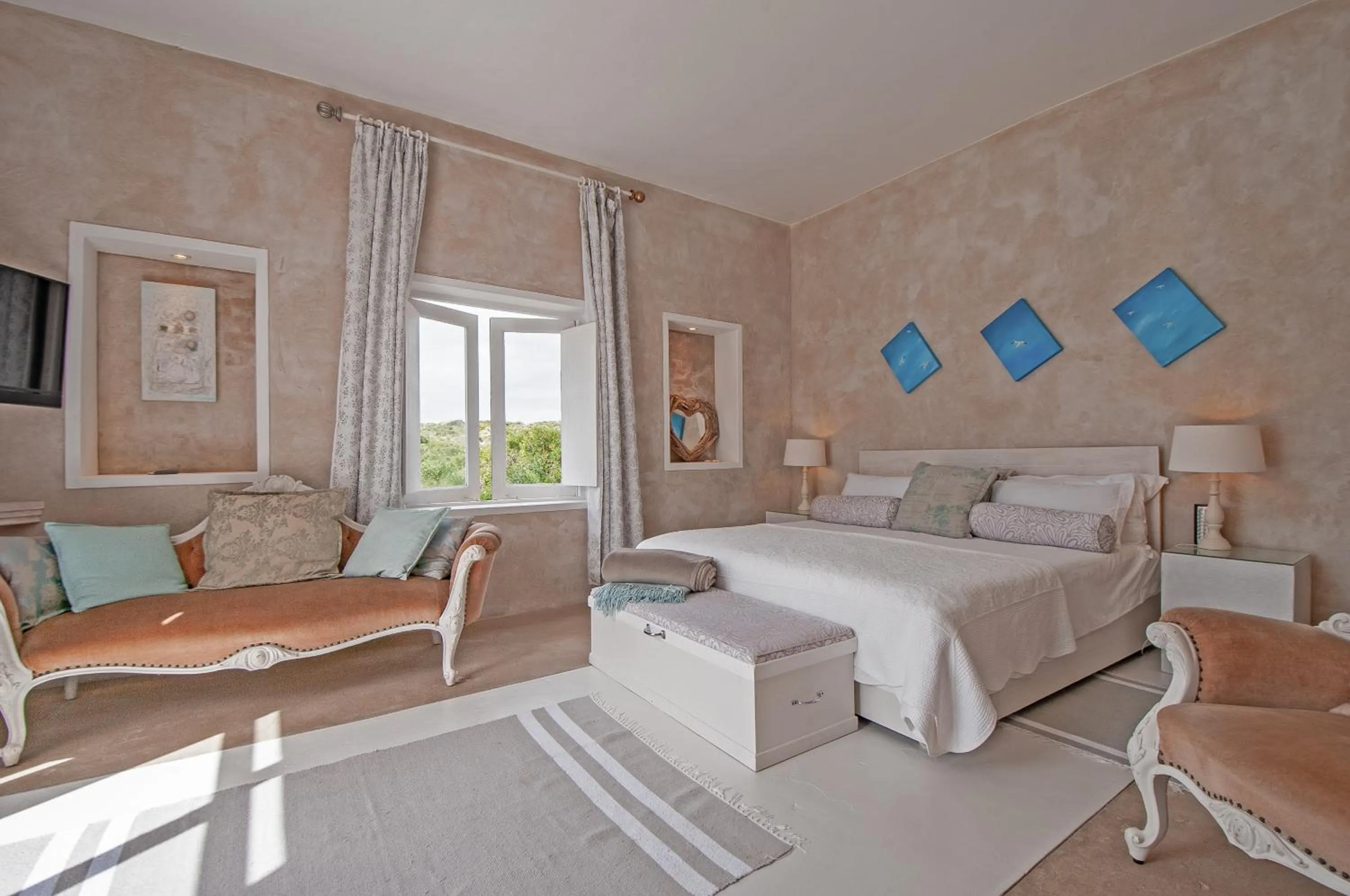 Bed in Charlotte House