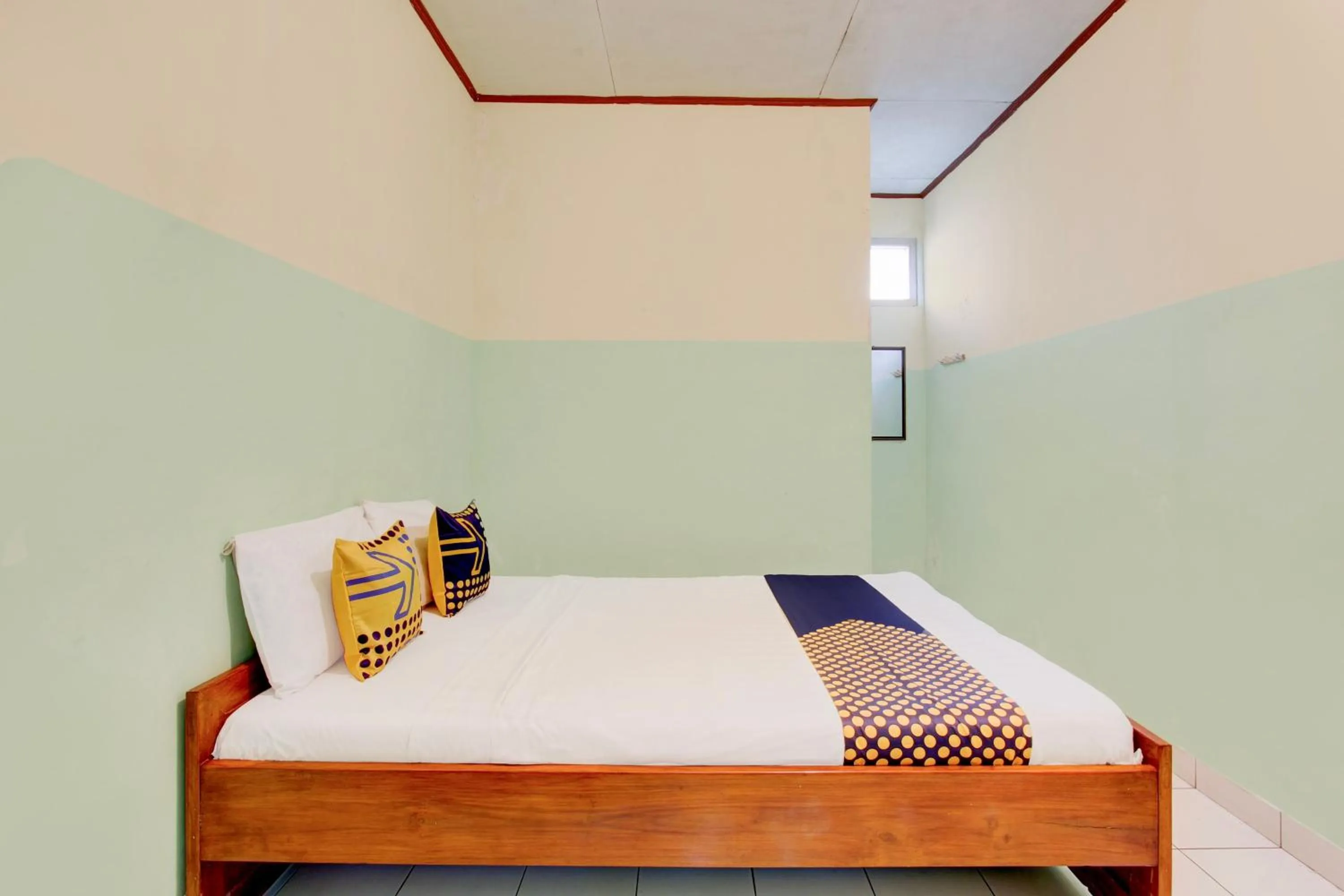 Bedroom, Bed in Hotel O Pondok Wisata Kaliandra Kaliurang