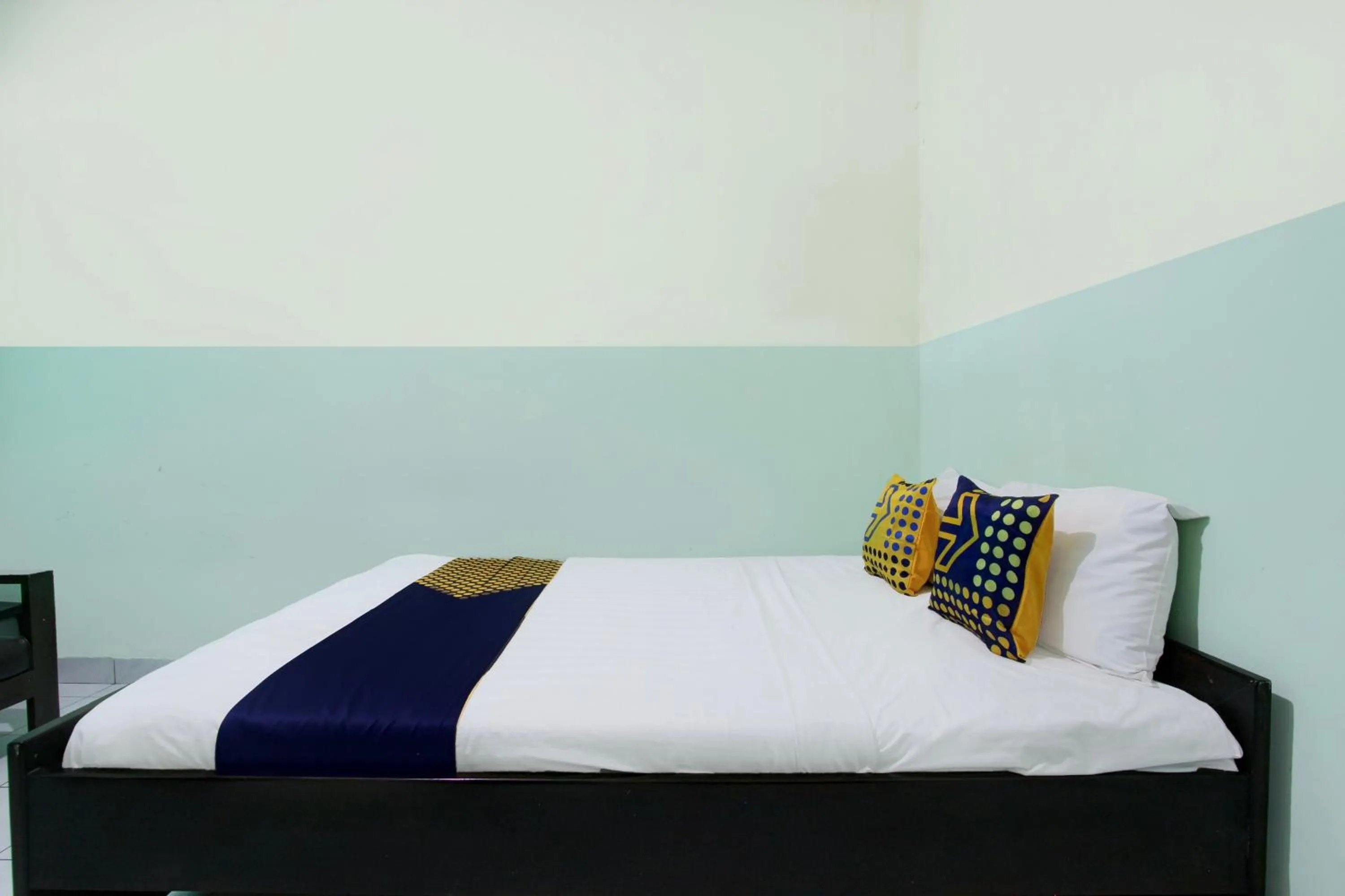 Bedroom, Bed in Hotel O Pondok Wisata Kaliandra Kaliurang